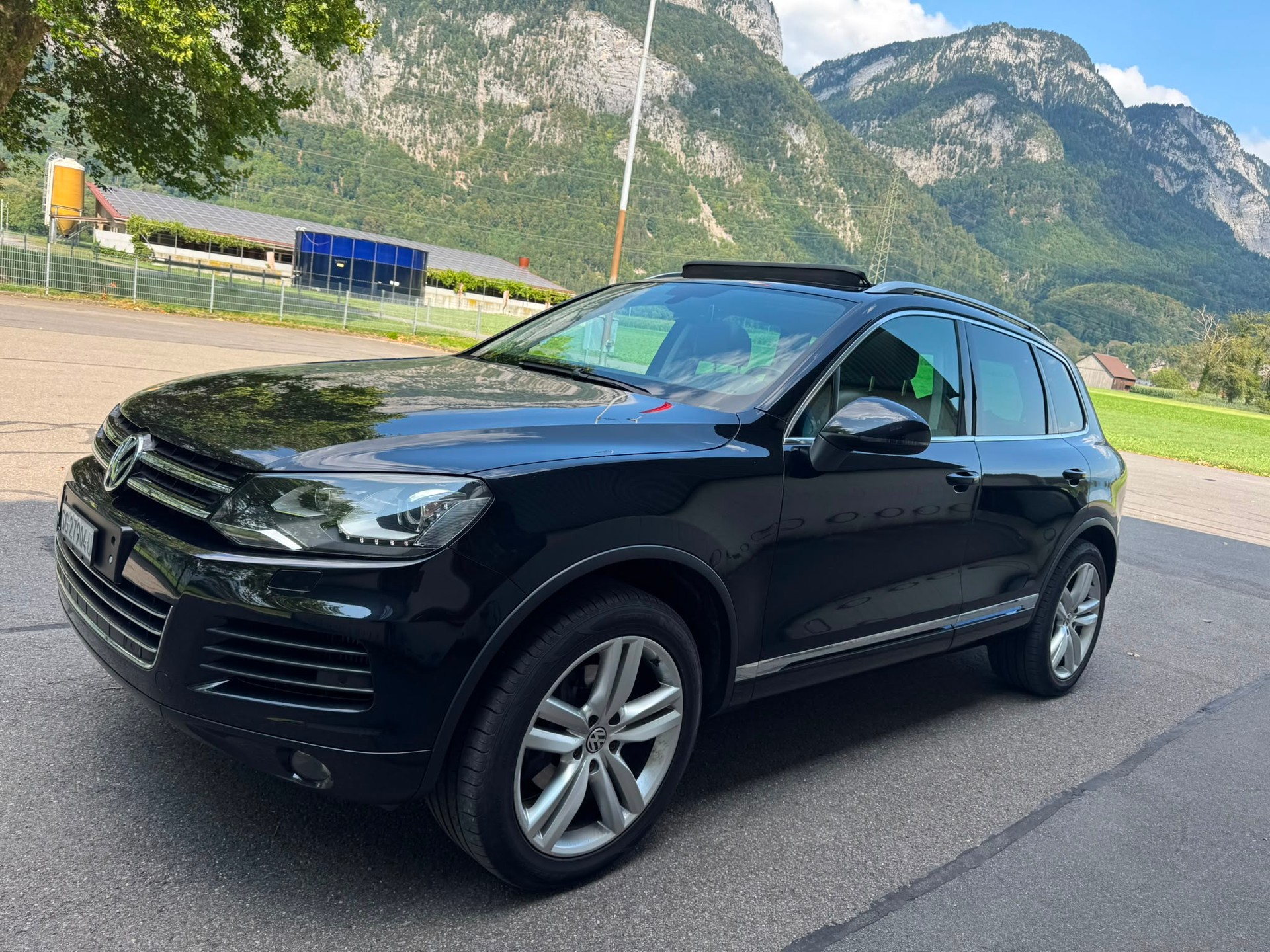 VW Touareg 3.0 TDI BMT Value Tiptronic-image-2