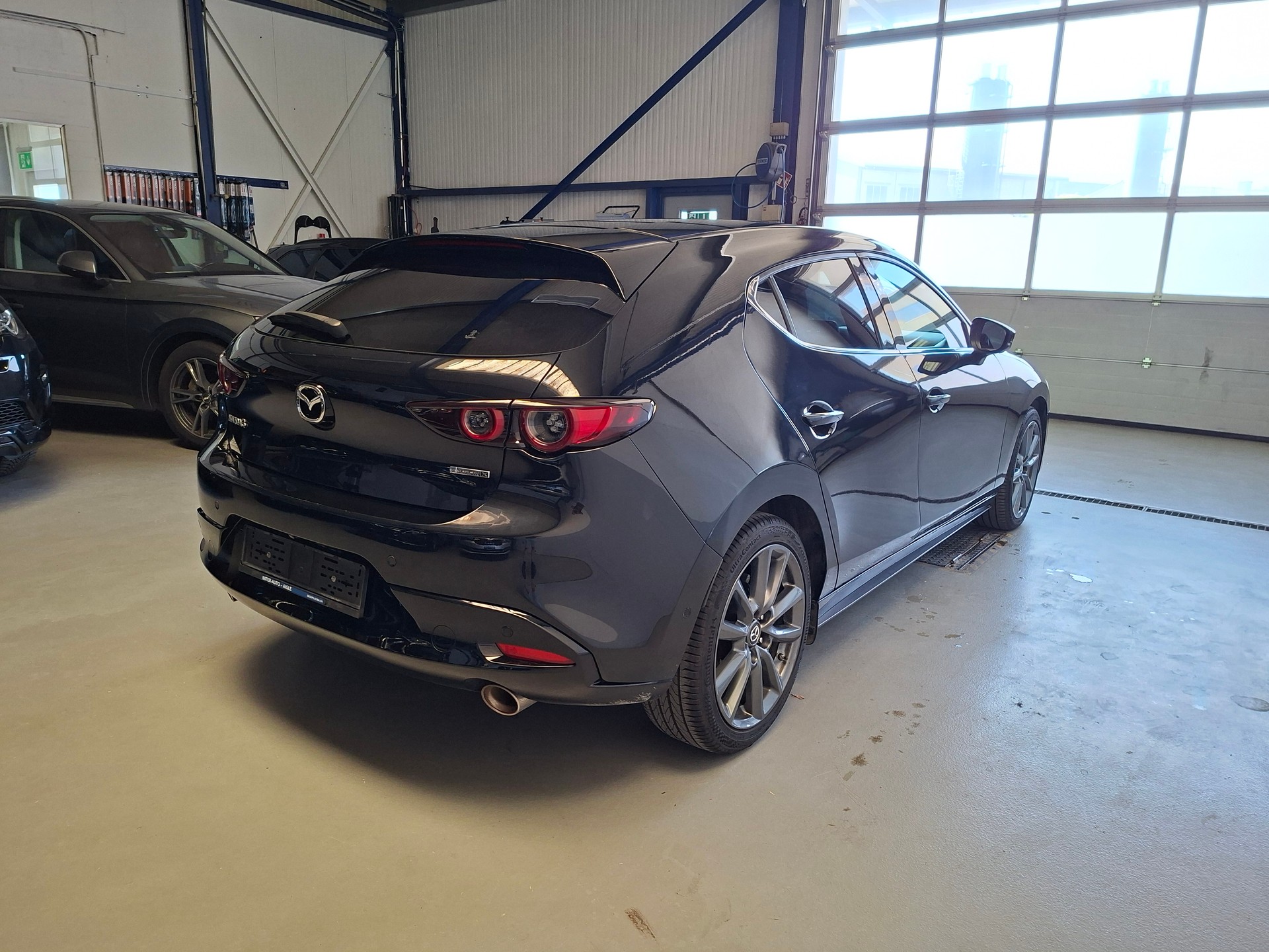 MAZDA 3 Hatchback SKYACTIV-X M Hybrid 186 Ambition Plus-image-3