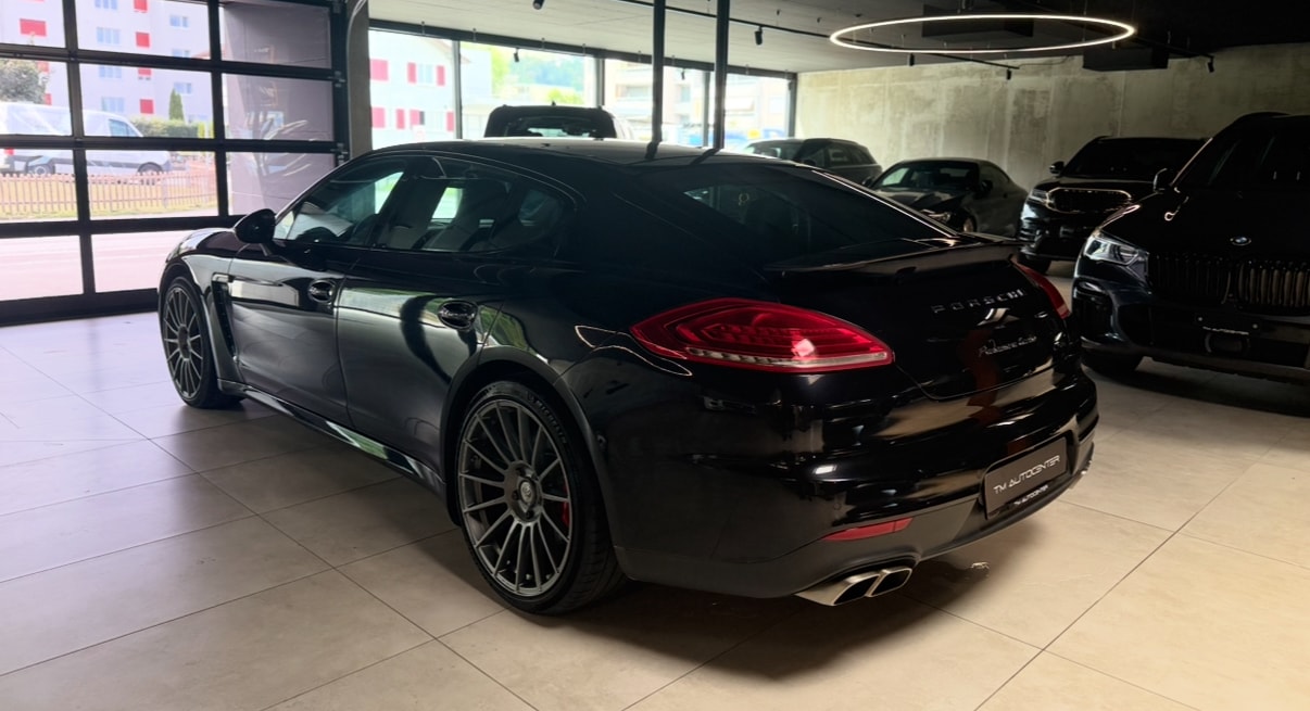 PORSCHE Panamera Turbo 4.8 PDK-image-3