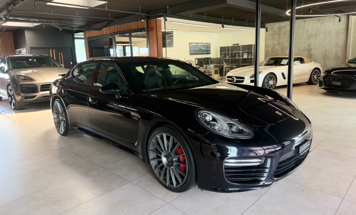 PORSCHE Panamera Turbo 4.8 PDK-image-1