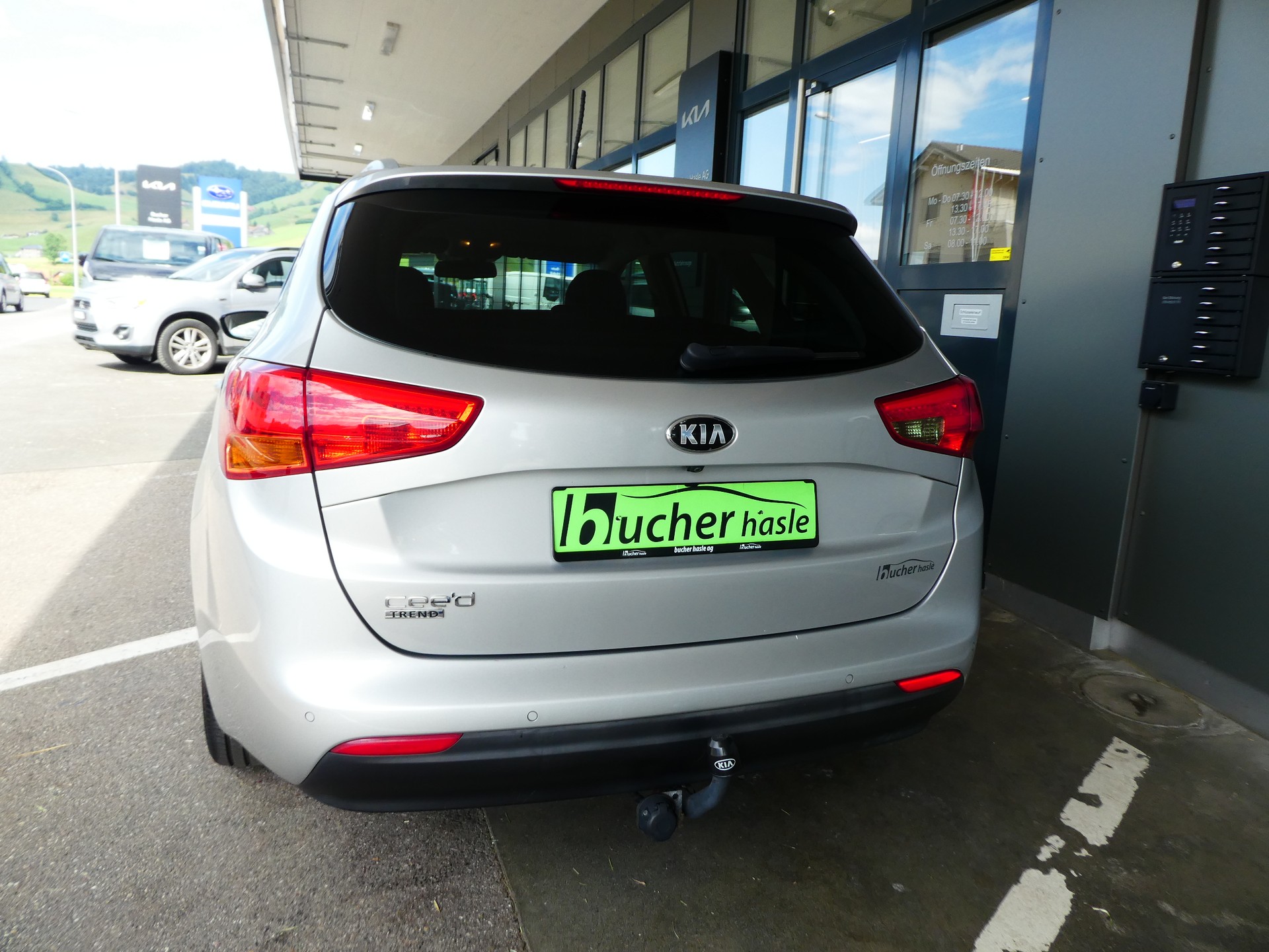 KIA Cee'd Sportswagon 1.6 CRDi Trend-image-8