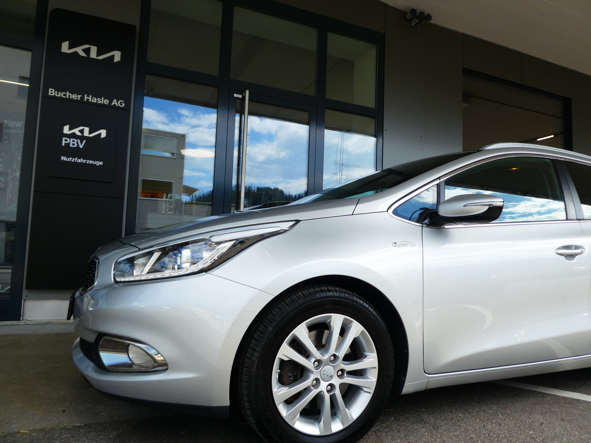 KIA Cee'd Sportswagon 1.6 CRDi Trend-image-3