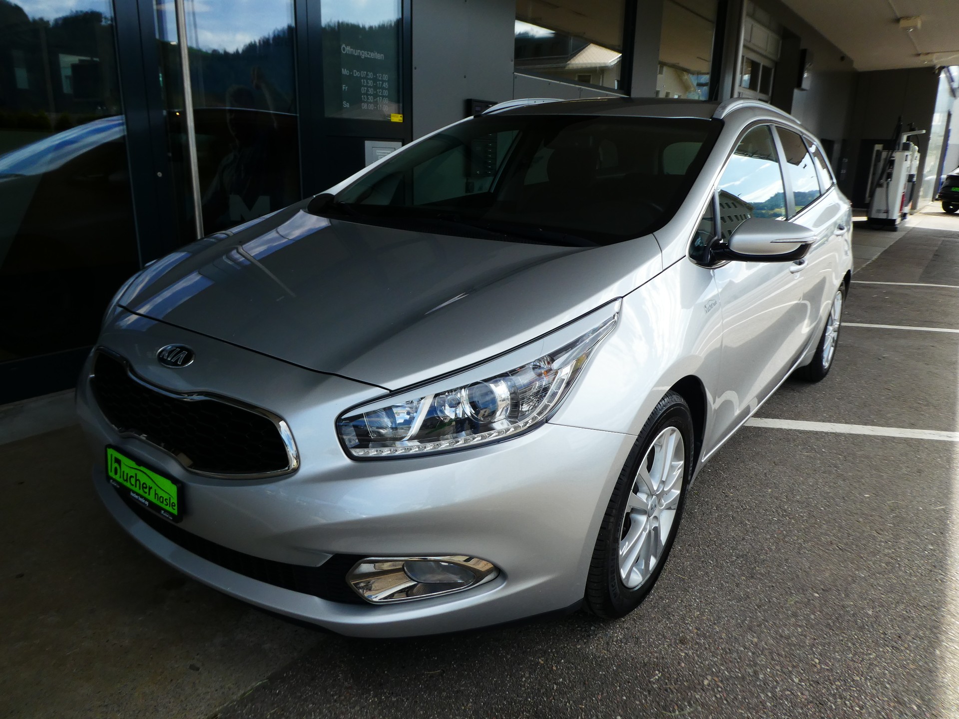 KIA Cee'd Sportswagon 1.6 CRDi Trend-image-5