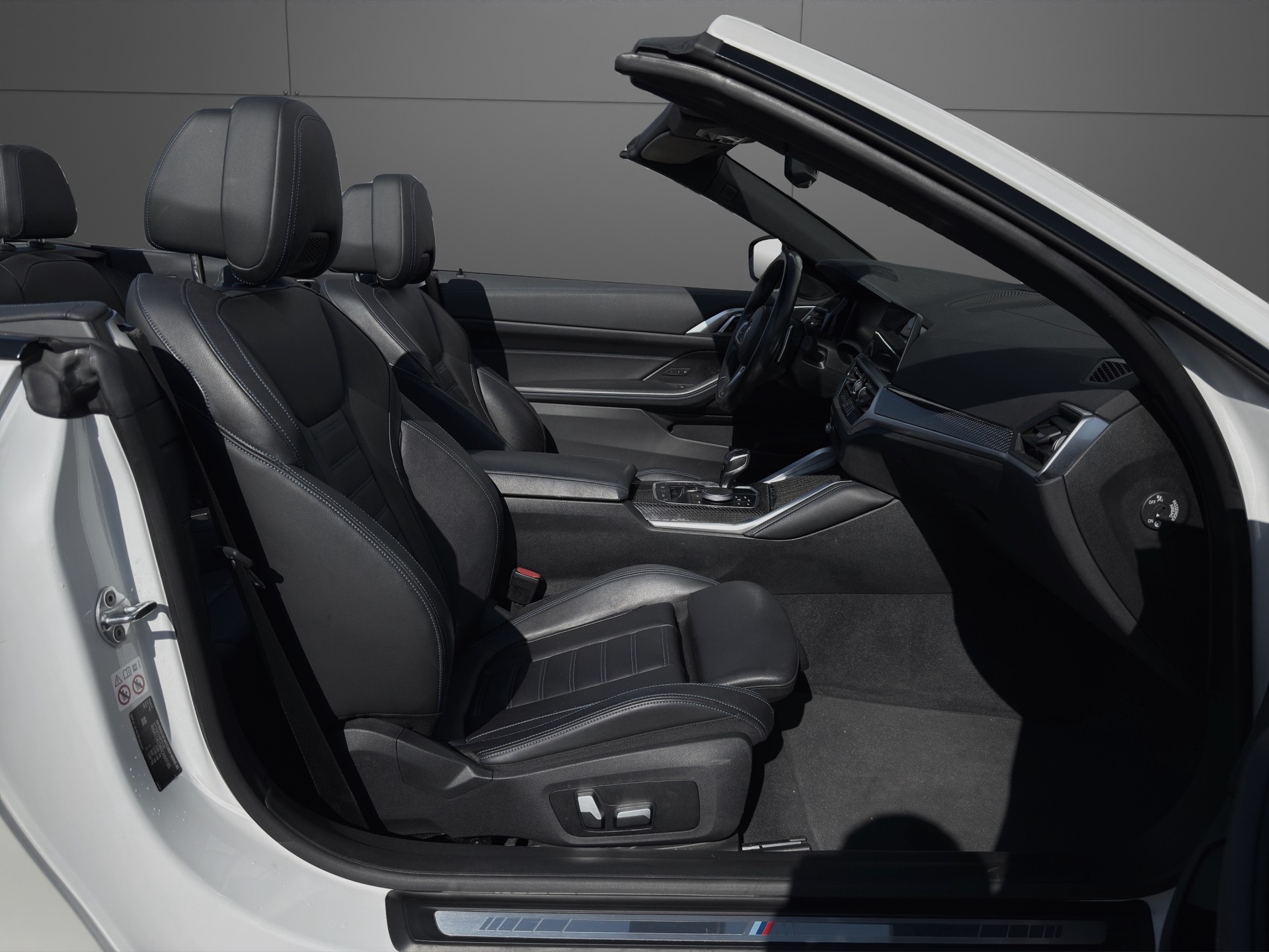BMW 420i Cabriolet M Sport Steptronic-image-10