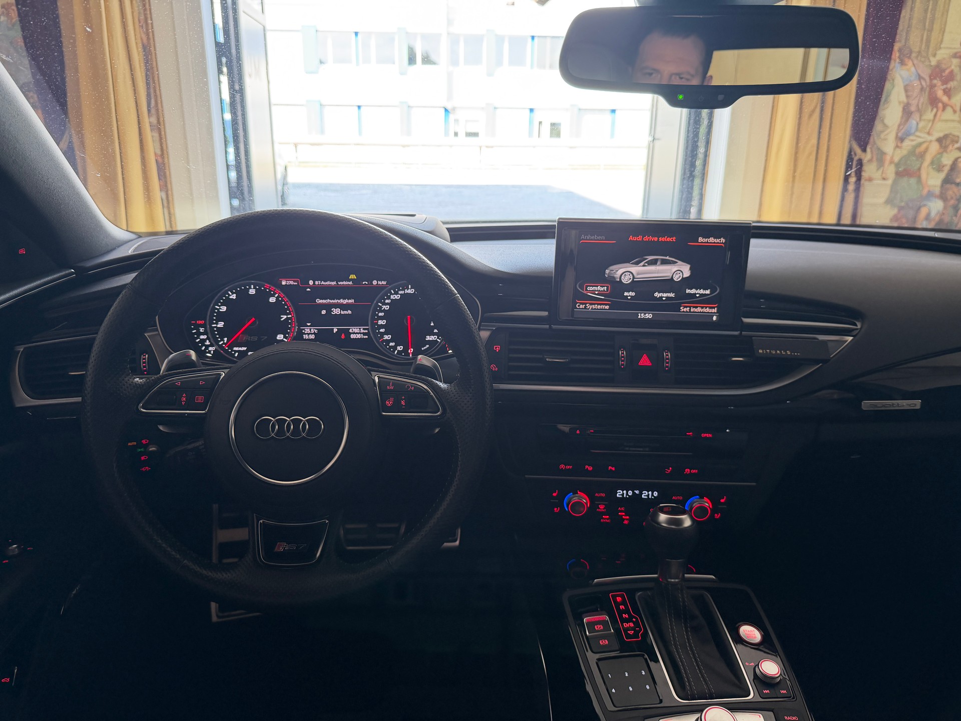 AUDI RS7 Sportback 4.0 TFSI V8 performance quattro-image-11