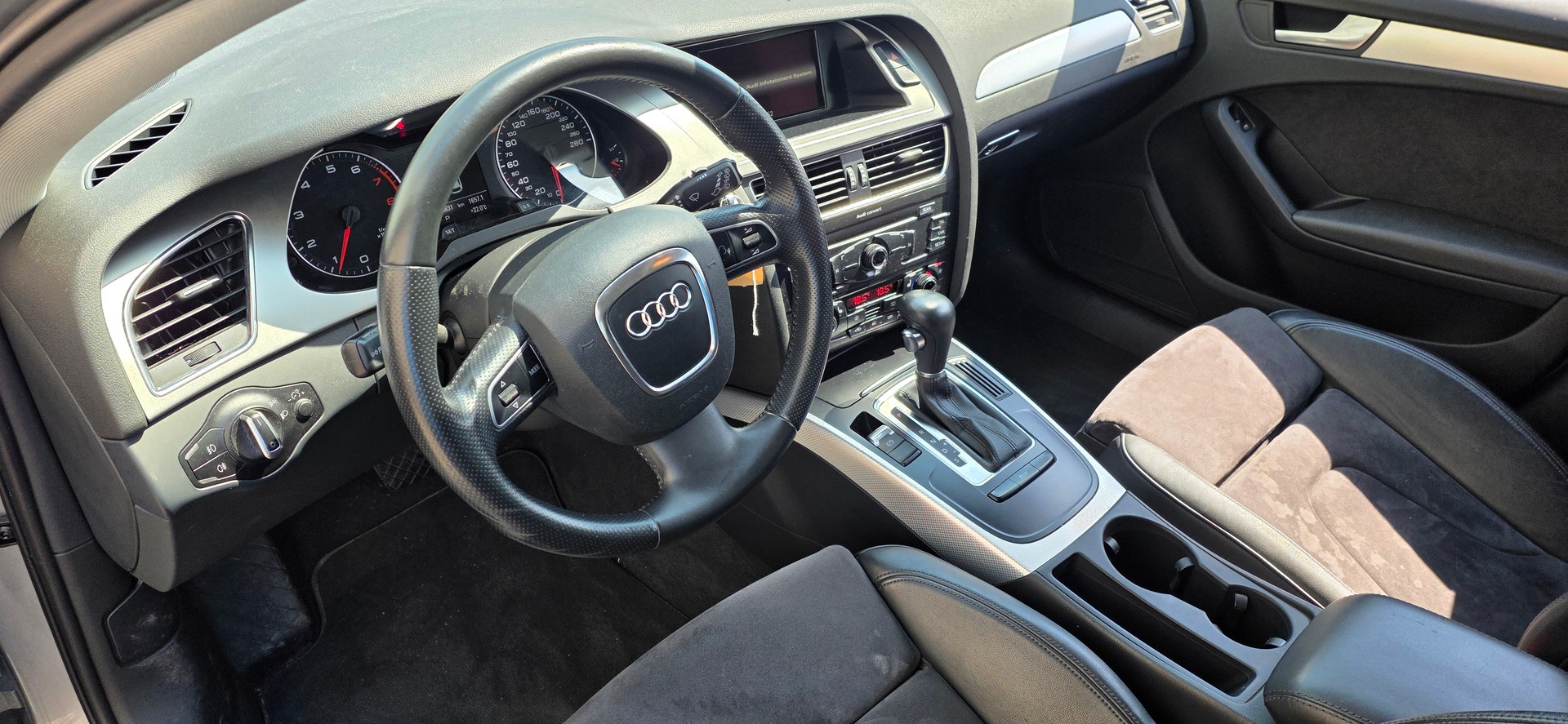 AUDI A4 Avant 2.0 TFSI multitronic-image-3