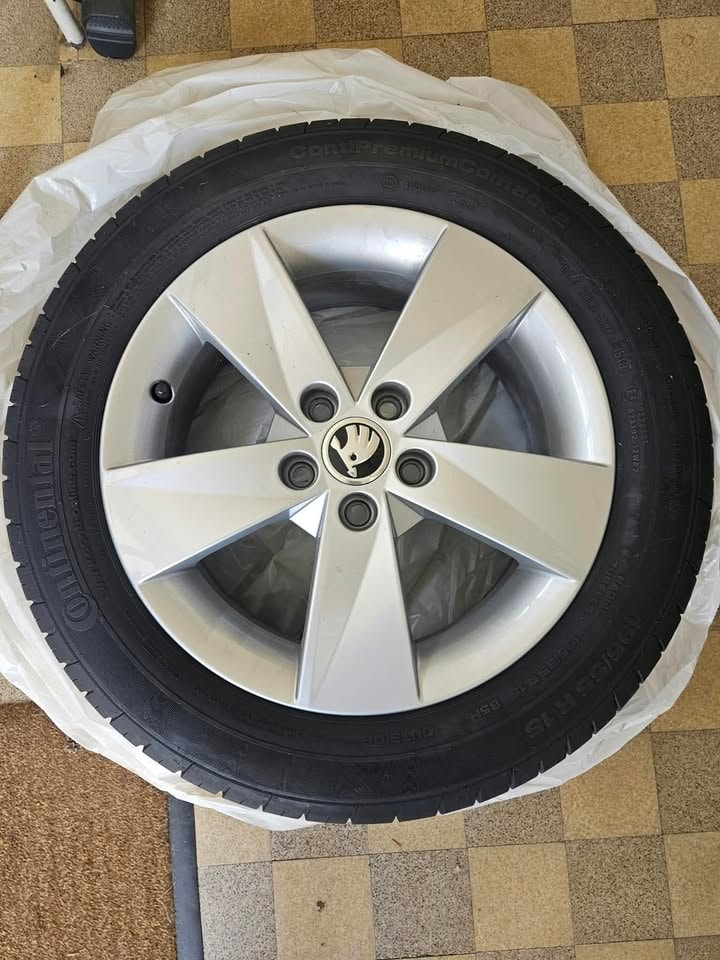 SKODA 1.2 TSI Elegance-image-5