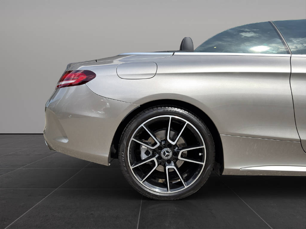 MERCEDES-BENZ C 300 AMG Line 4matic Cabriolet-image-18