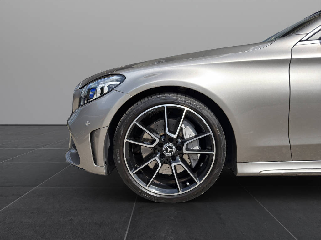 MERCEDES-BENZ C 300 AMG Line 4matic Cabriolet-image-17