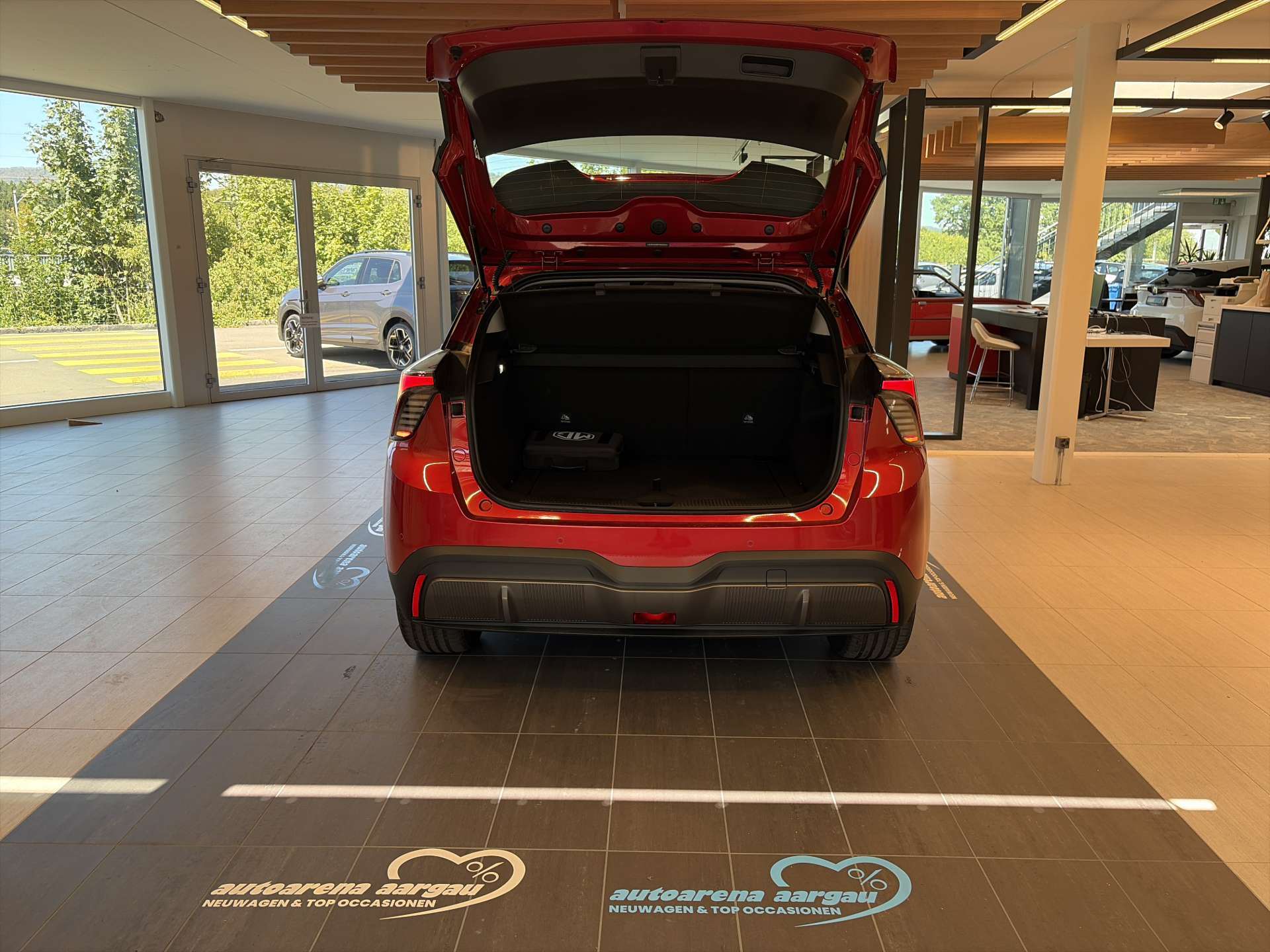MG 4 EV 64kWh Premium Facelift Automat-image-7
