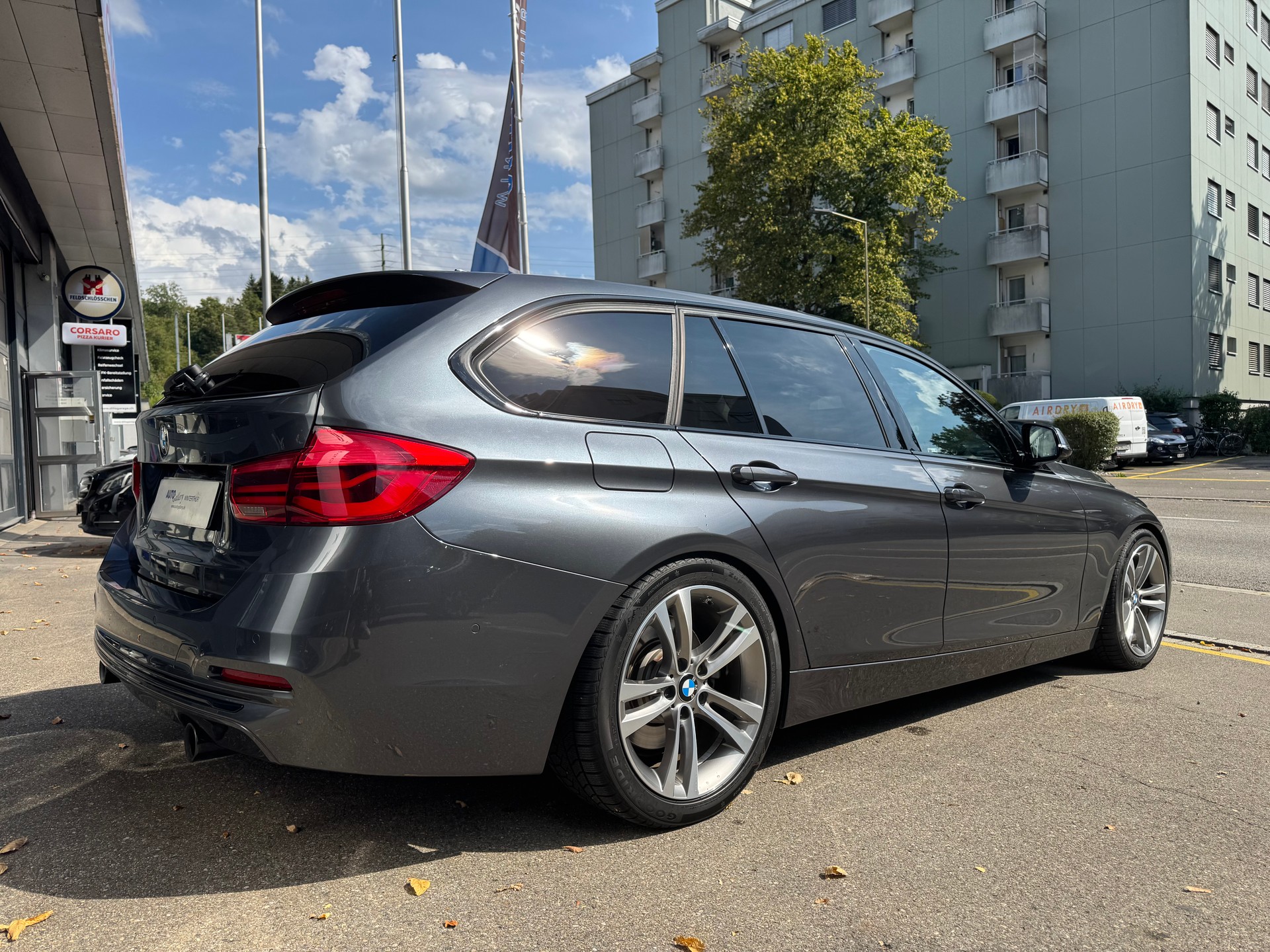 BMW 340i xDrive Touring Sport Line Steptronic-image-6