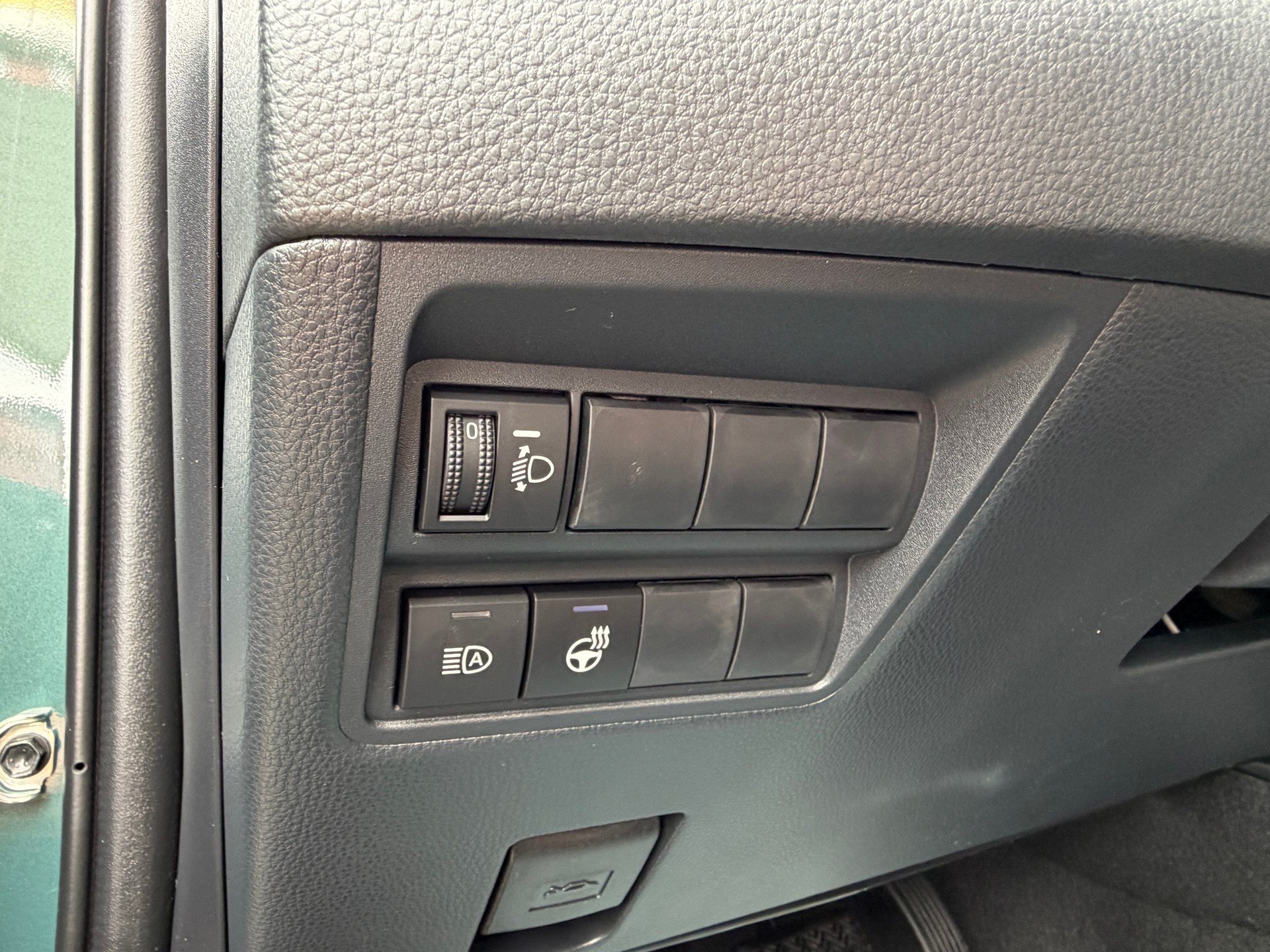 TOYOTA Yaris 1.5 Trend e-CVT-image-10
