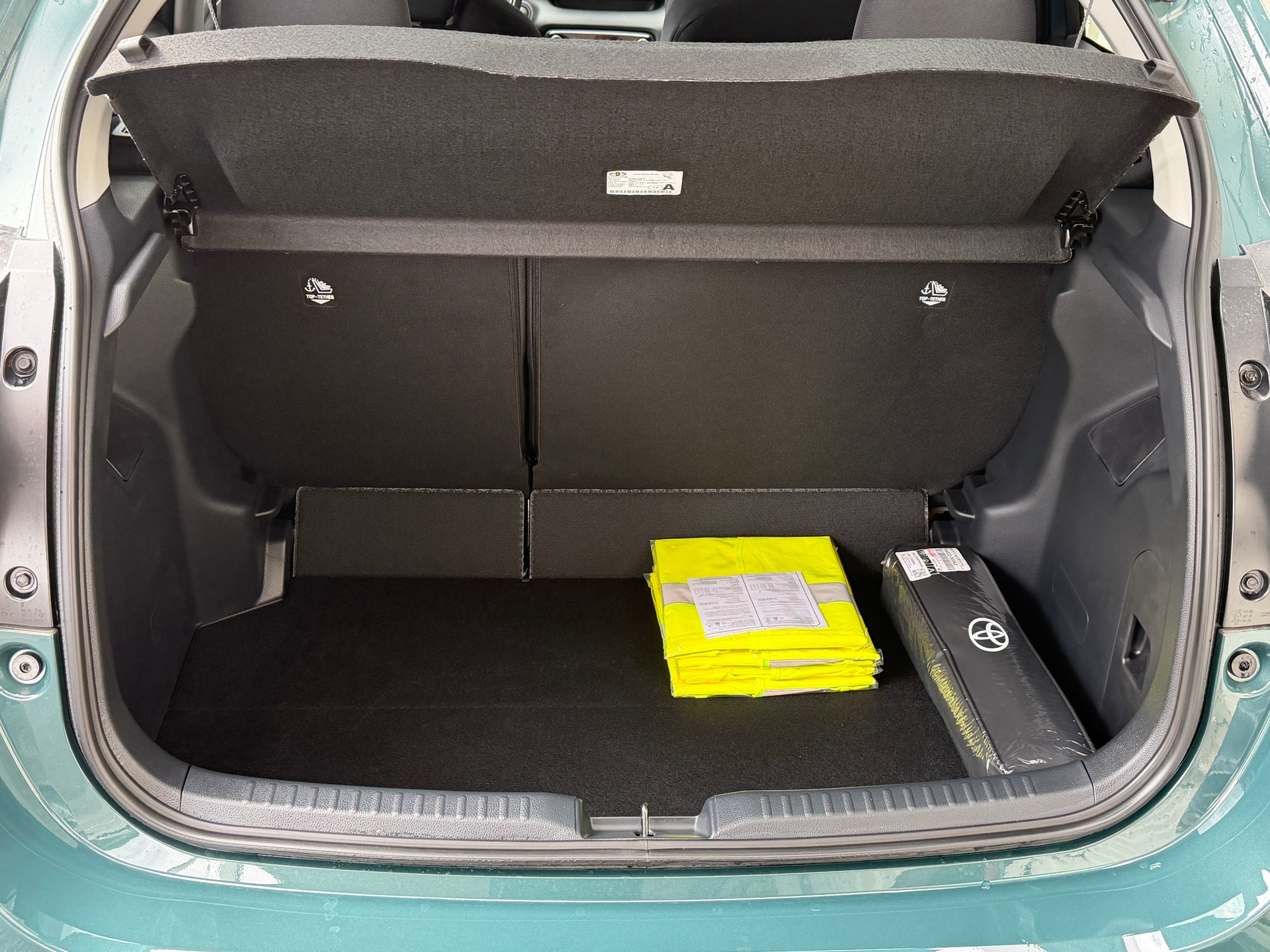 TOYOTA Yaris 1.5 Trend e-CVT-image-6