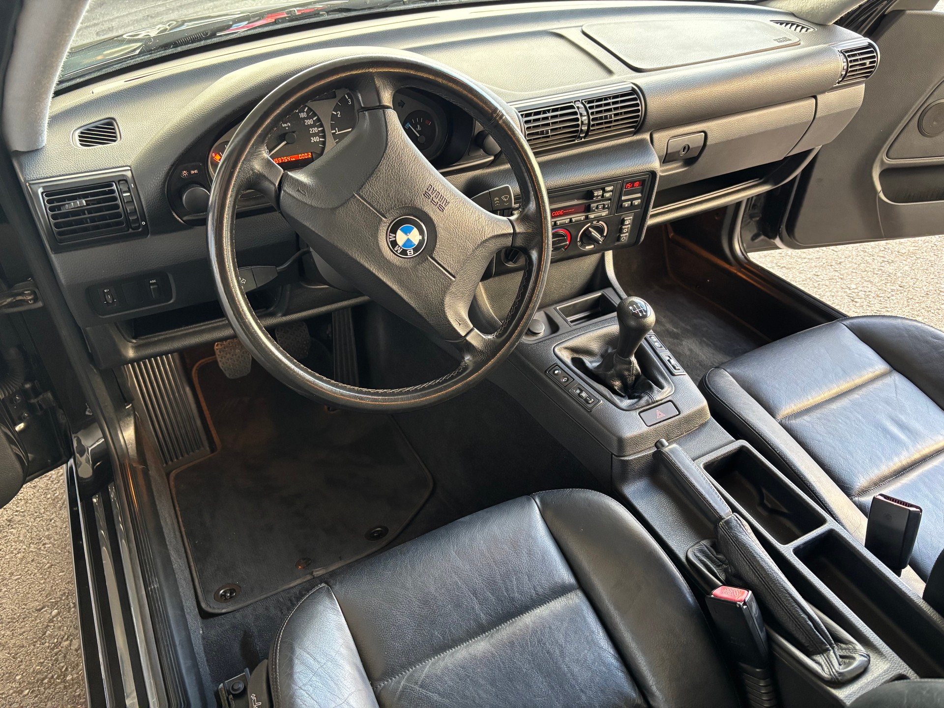 BMW 316i Compact Exclusiv - 1. Hand Leder Klima BMW-Scheckheft Liehaberstück-image-7