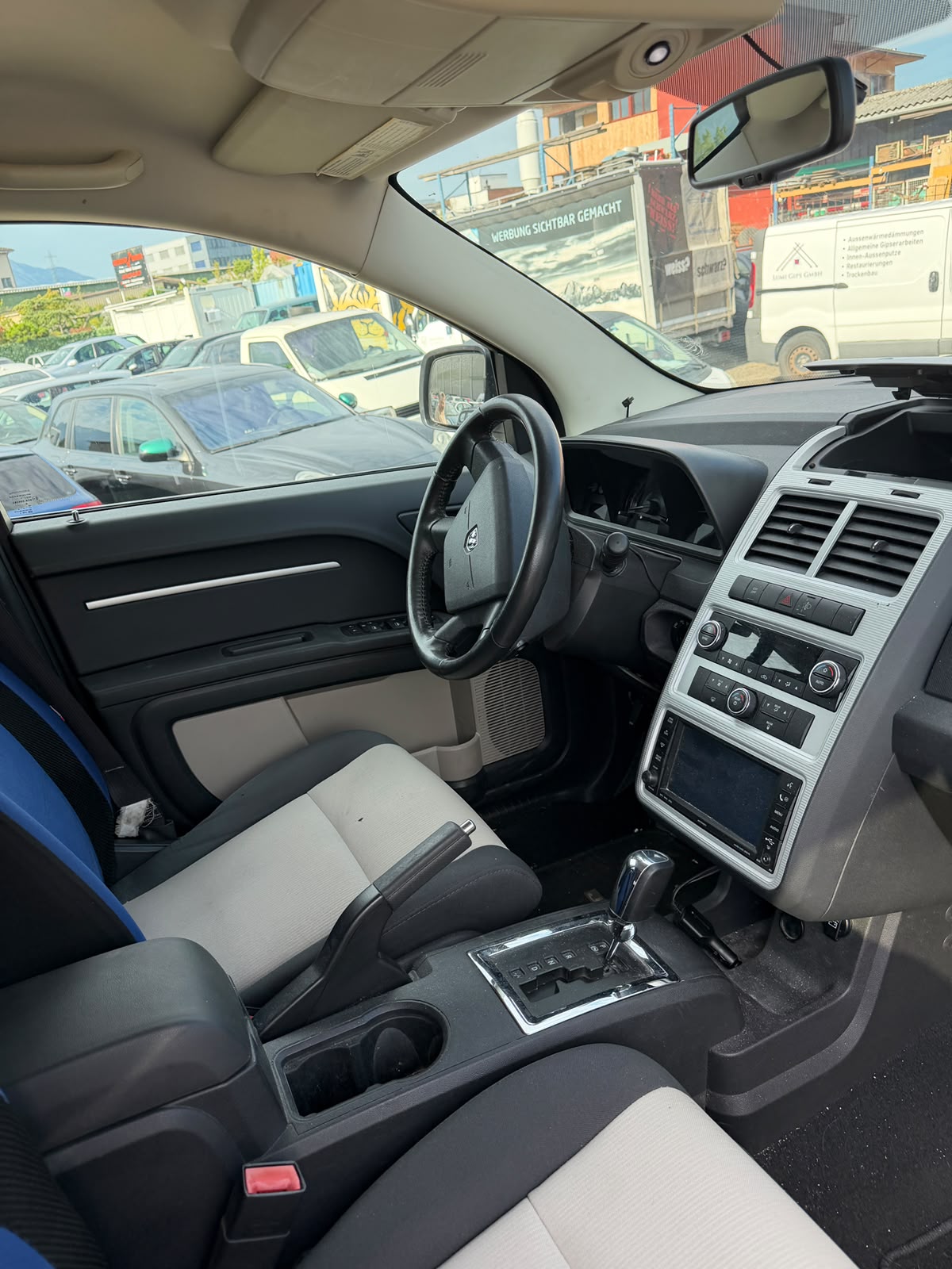 DODGE Journey 2.0 CRD SXT Automatic-image-12