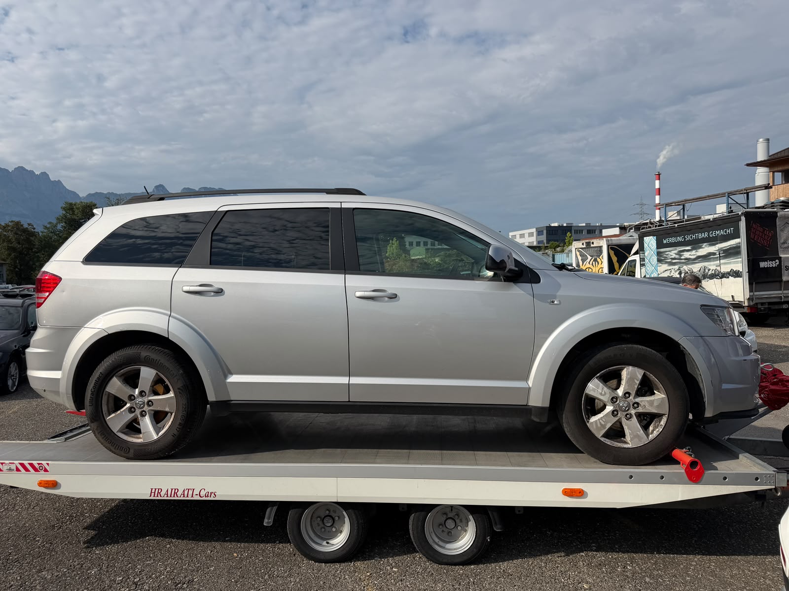 DODGE Journey 2.0 CRD SXT Automatic-image-8