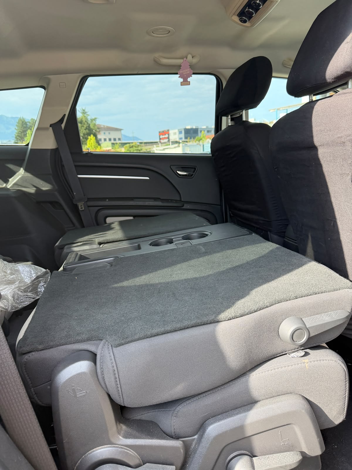 DODGE Journey 2.0 CRD SXT Automatic-image-13