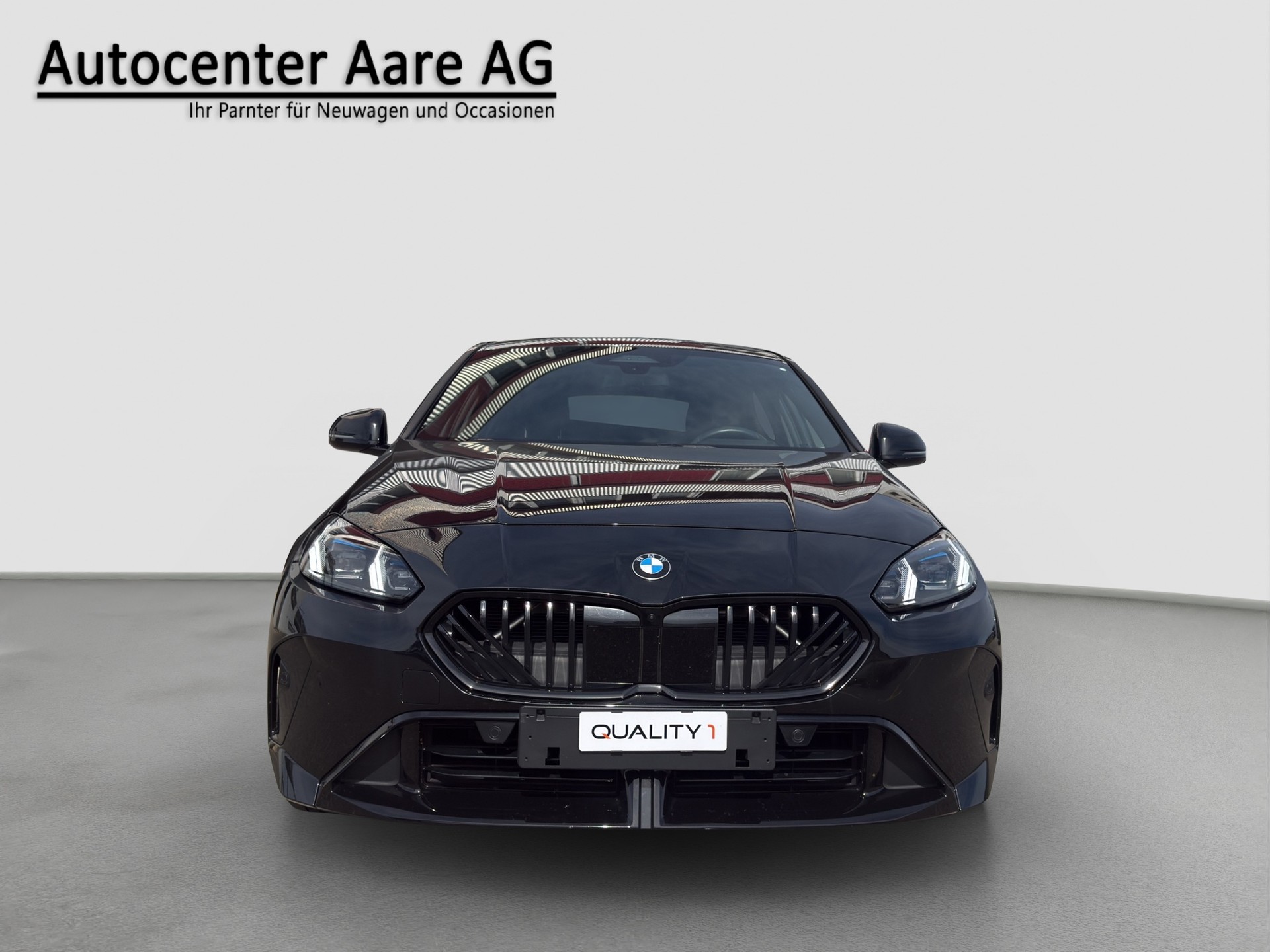 BMW 118d Steptronic M Sport Pro - NEUE BAUFORM-showroom-element-1