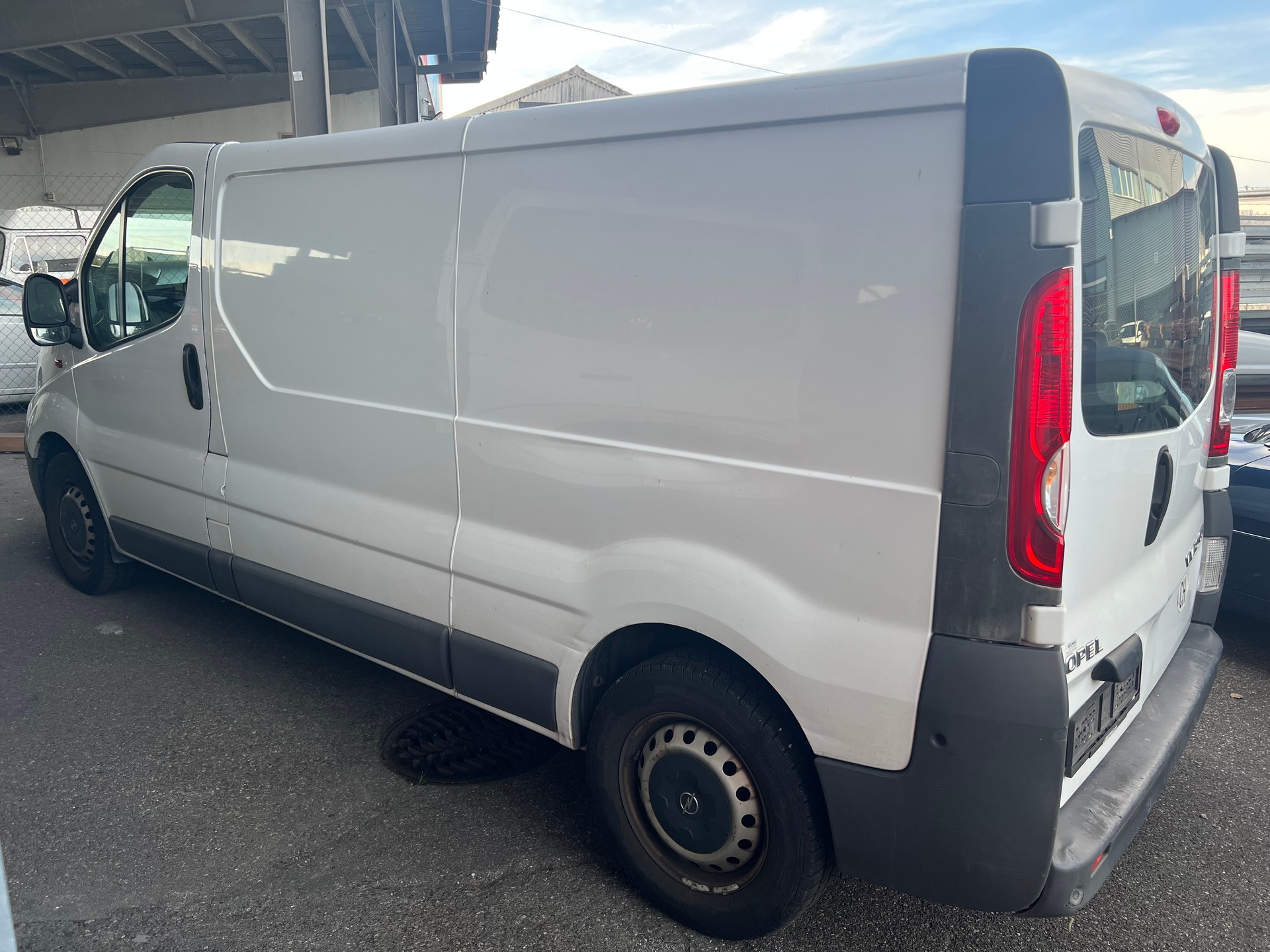 OPEL Vivaro 2.0 CDTI 2.9t L2H1-image-3
