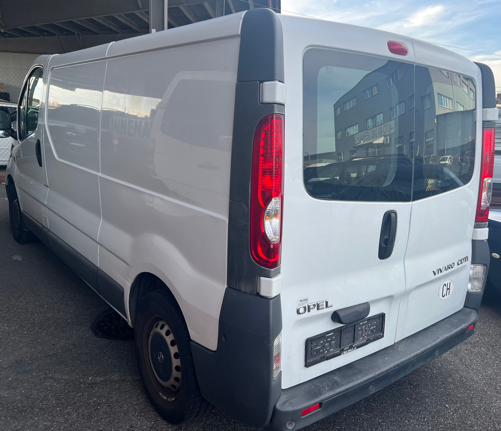 OPEL Vivaro 2.0 CDTI 2.9t L2H1-image-1