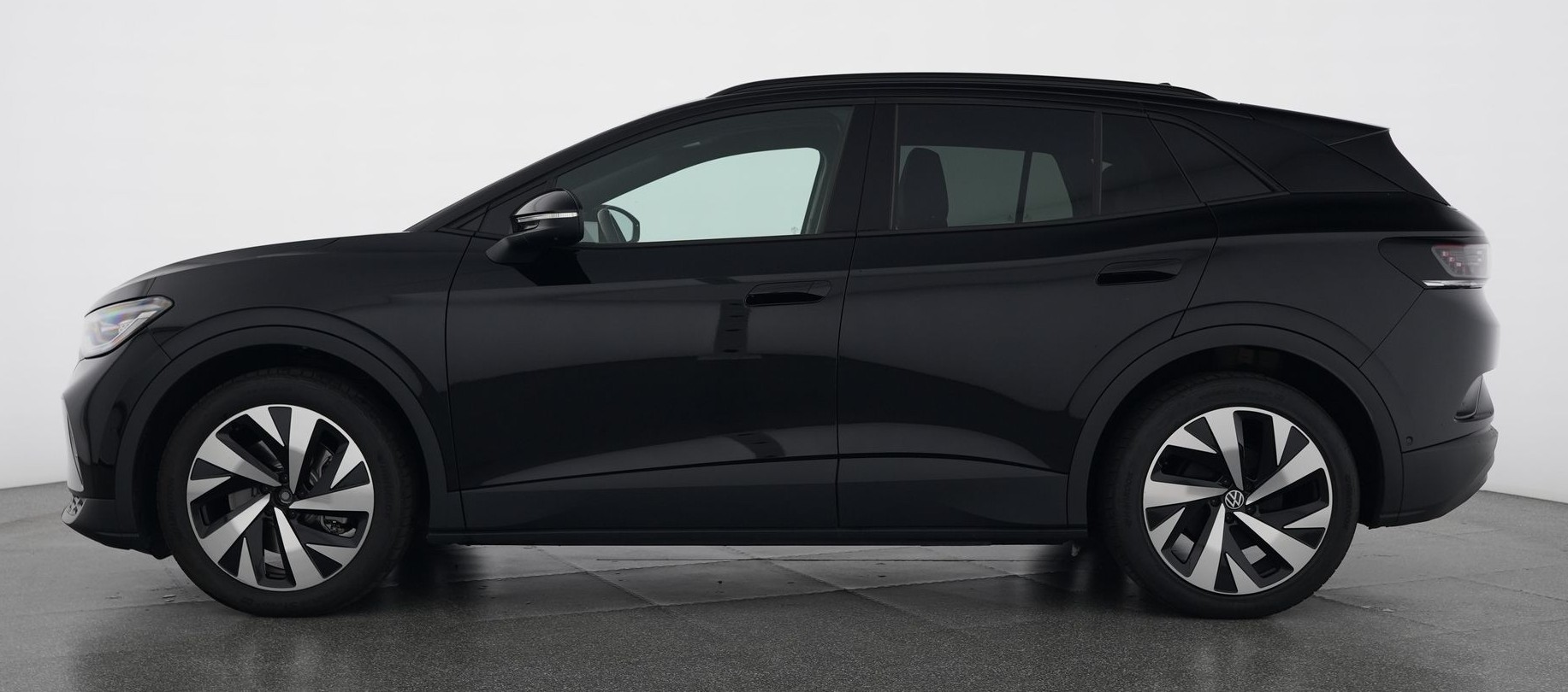 VW ID.4 Pro United 77 kWh 4 Motion mit Anhängerkupplung und Wärmepumpe-image-1