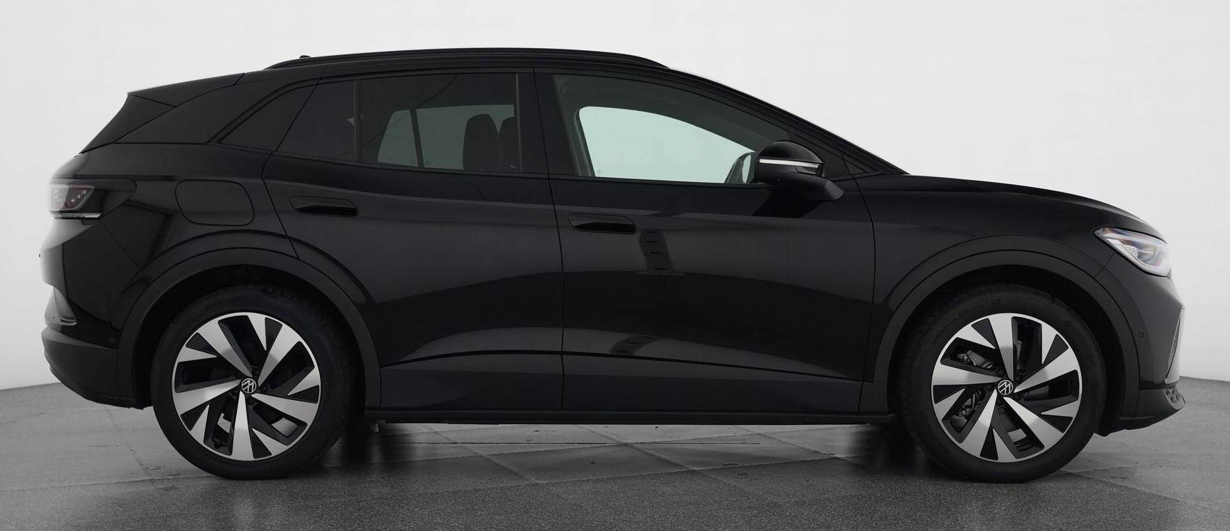 VW ID.4 Pro United 77 kWh 4 Motion mit Anhängerkupplung und Wärmepumpe-image-4