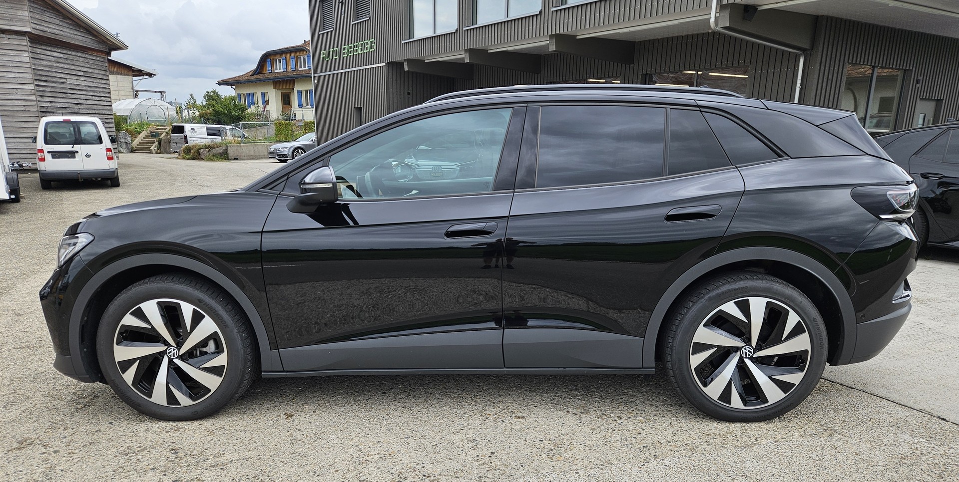 VW ID.4 Pro United 77 kWh 4 Motion mit Anhängerkupplung und Wärmepumpe-image-3