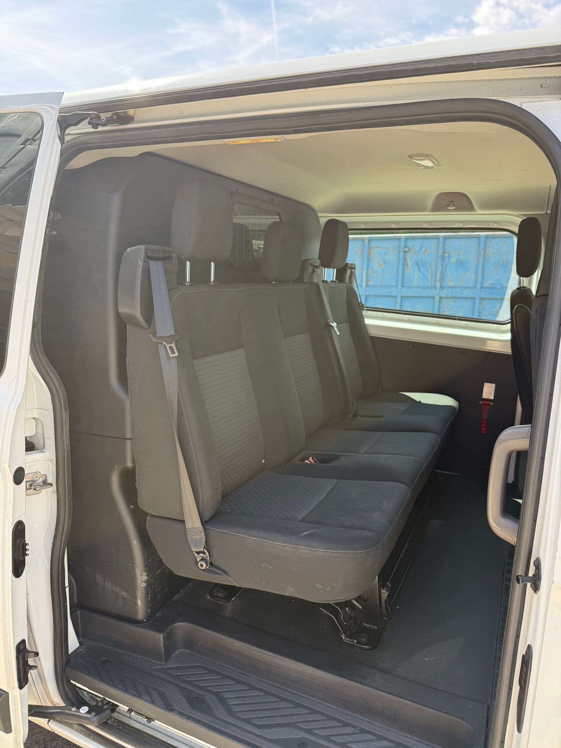 FORD Transit Custom Van 300 L2H1 DK Trend-image-8