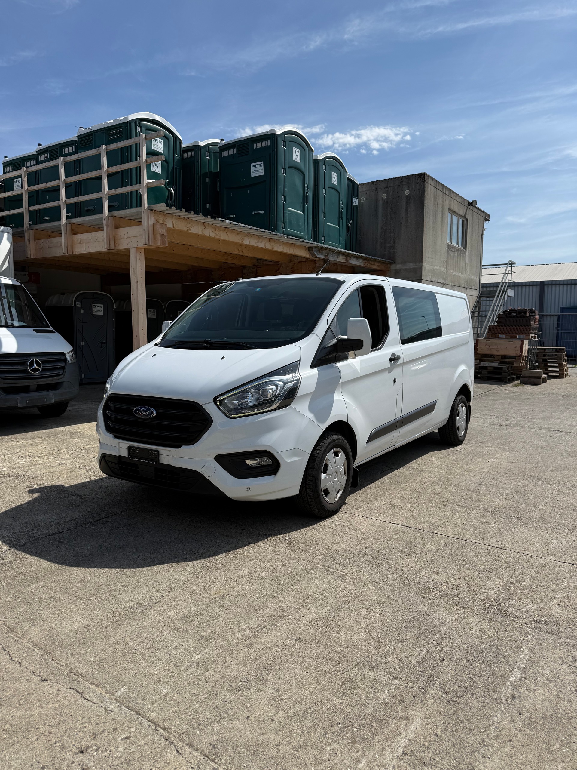 FORD Transit Custom Van 300 L2H1 DK Trend-image-0