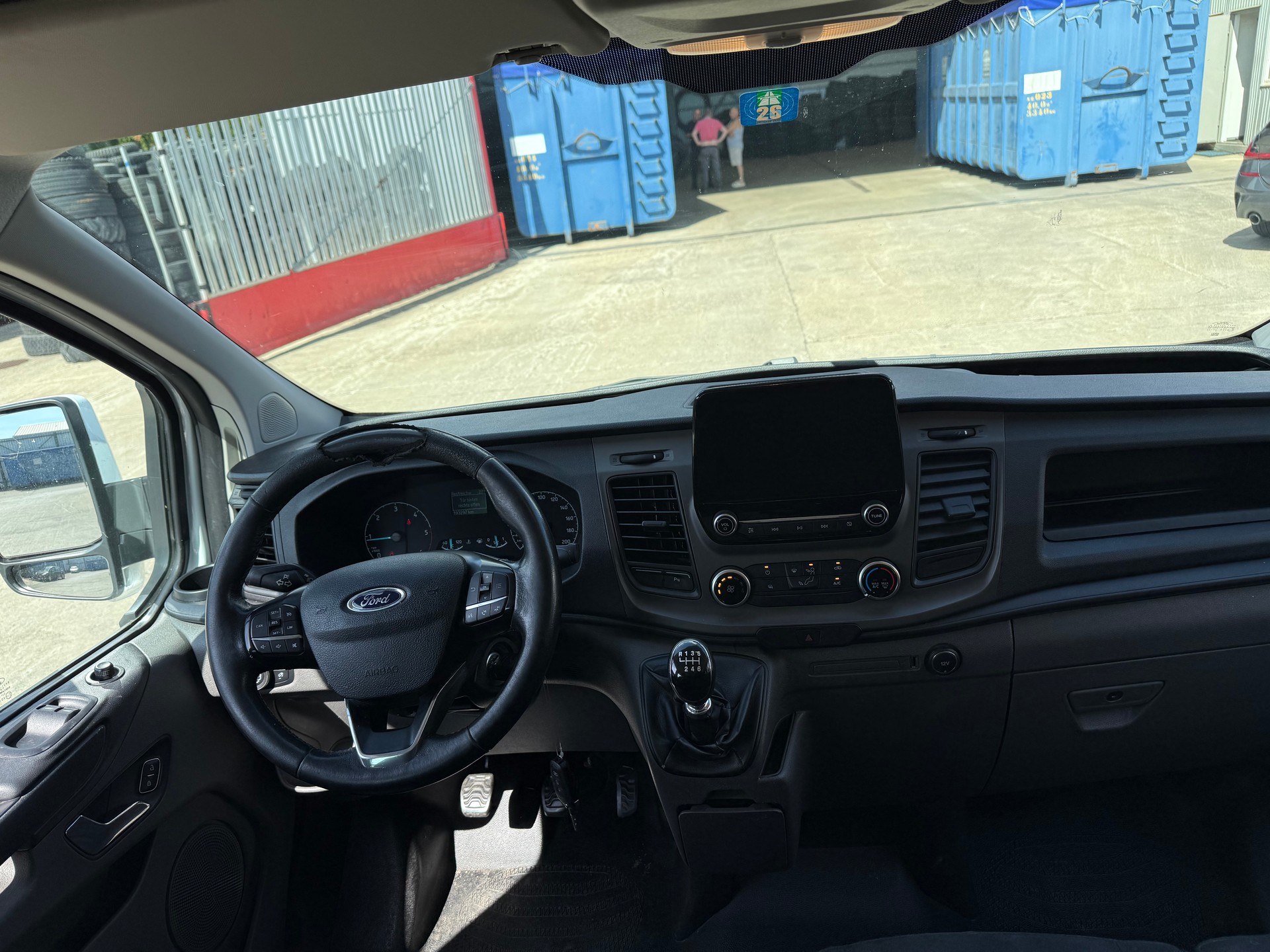 FORD Transit Custom Van 300 L2H1 DK Trend-image-7