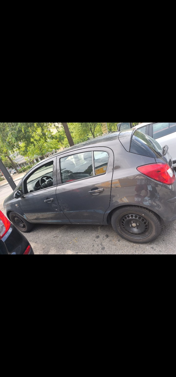 OPEL Corsa 1.4 TP Color Edition-image-2