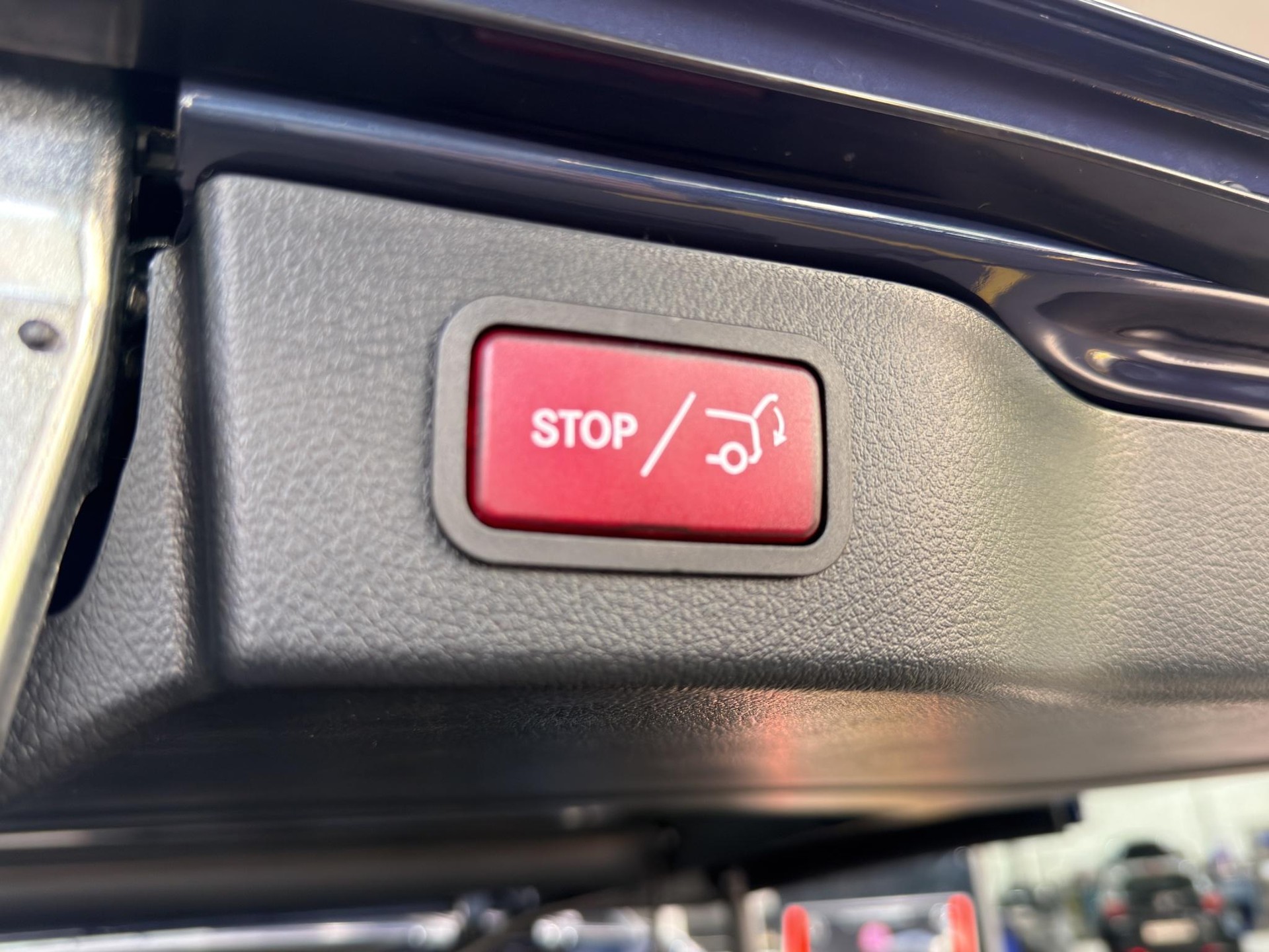 MERCEDES-BENZ V 300 d Exclusive lang Van-image-18