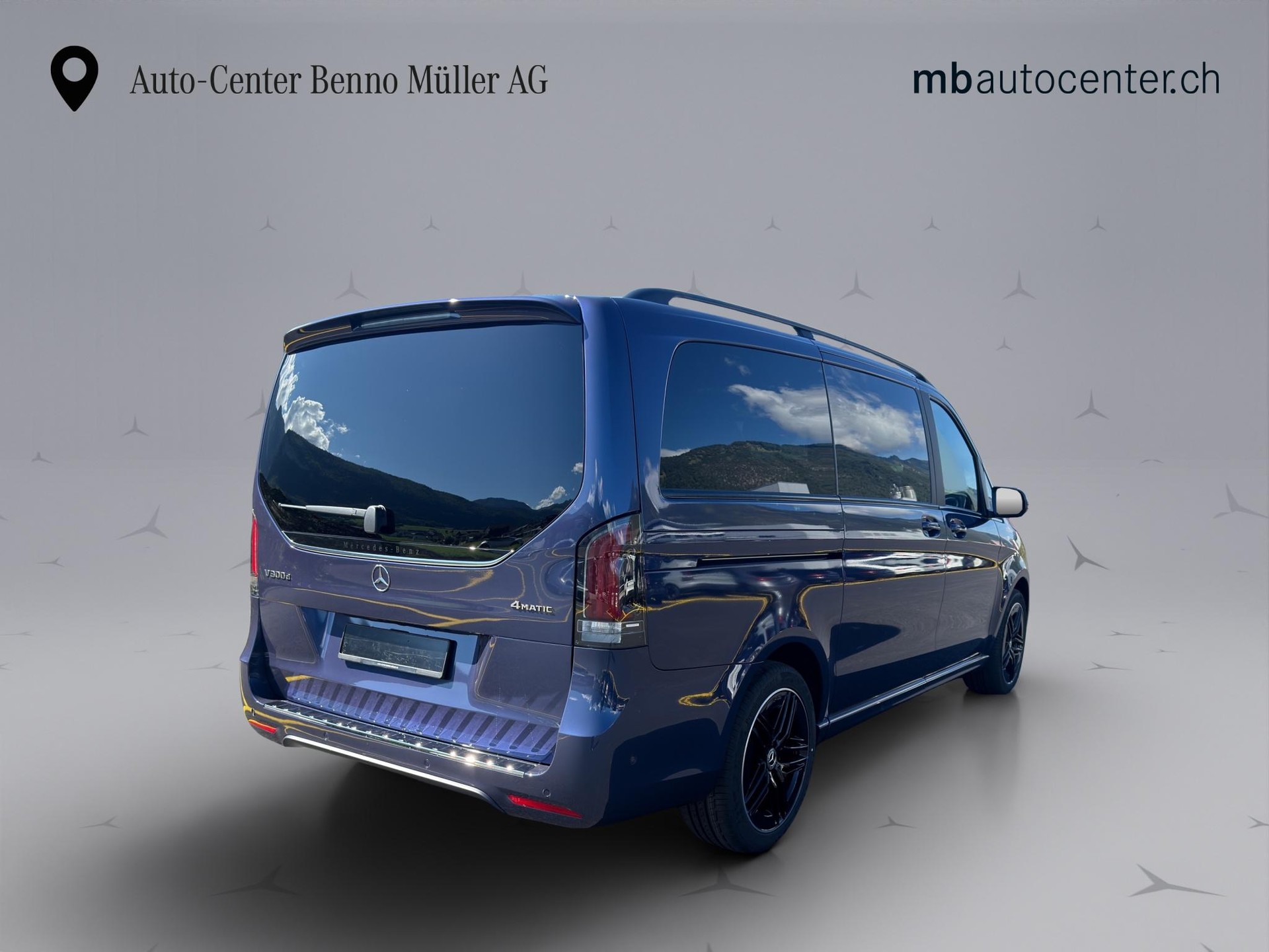 MERCEDES-BENZ V 300 d Exclusive lang Van-image-4