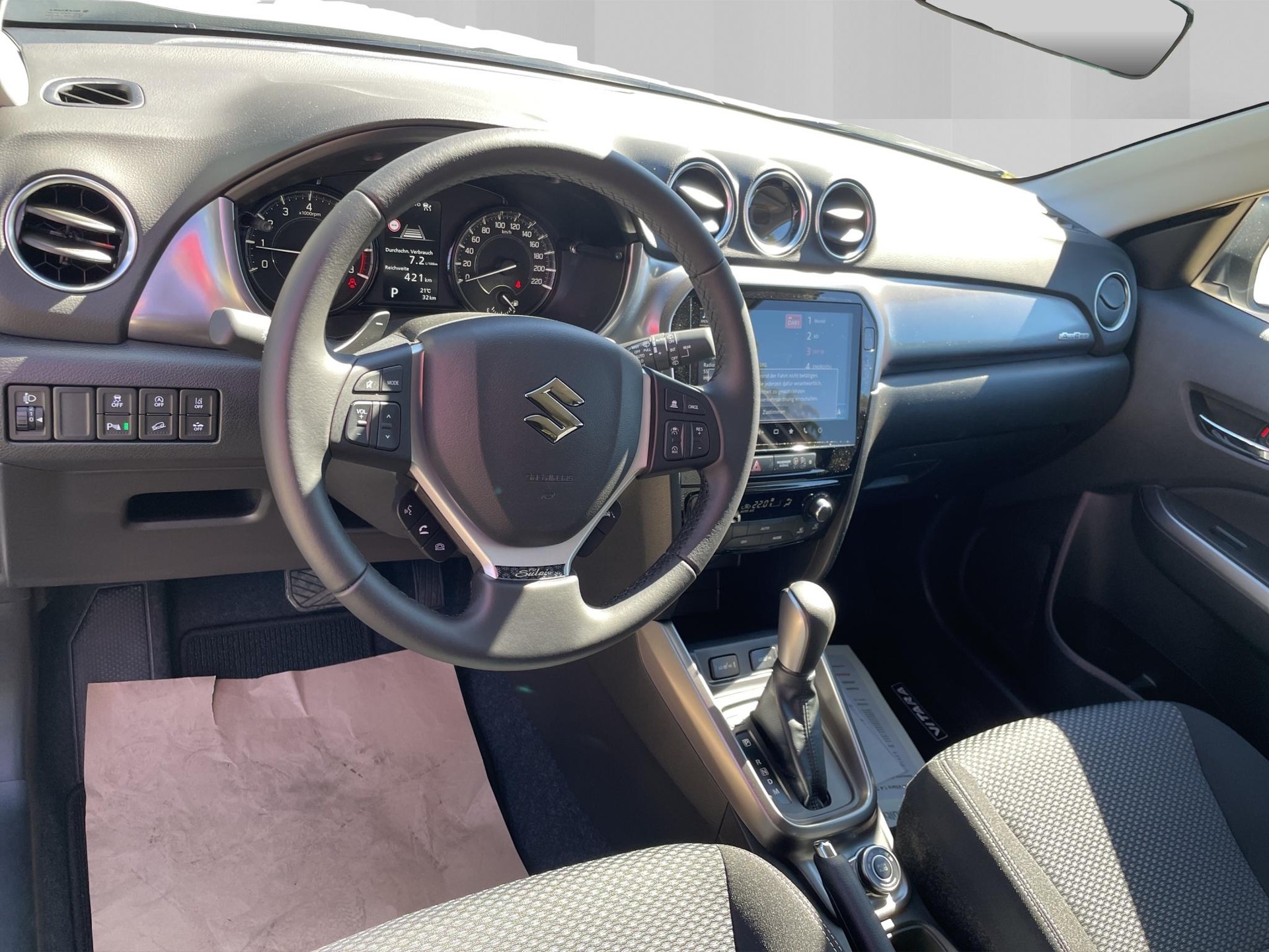 SUZUKI Vitara 1.4 T Piz Sulai Hybrid 4x4-image-5