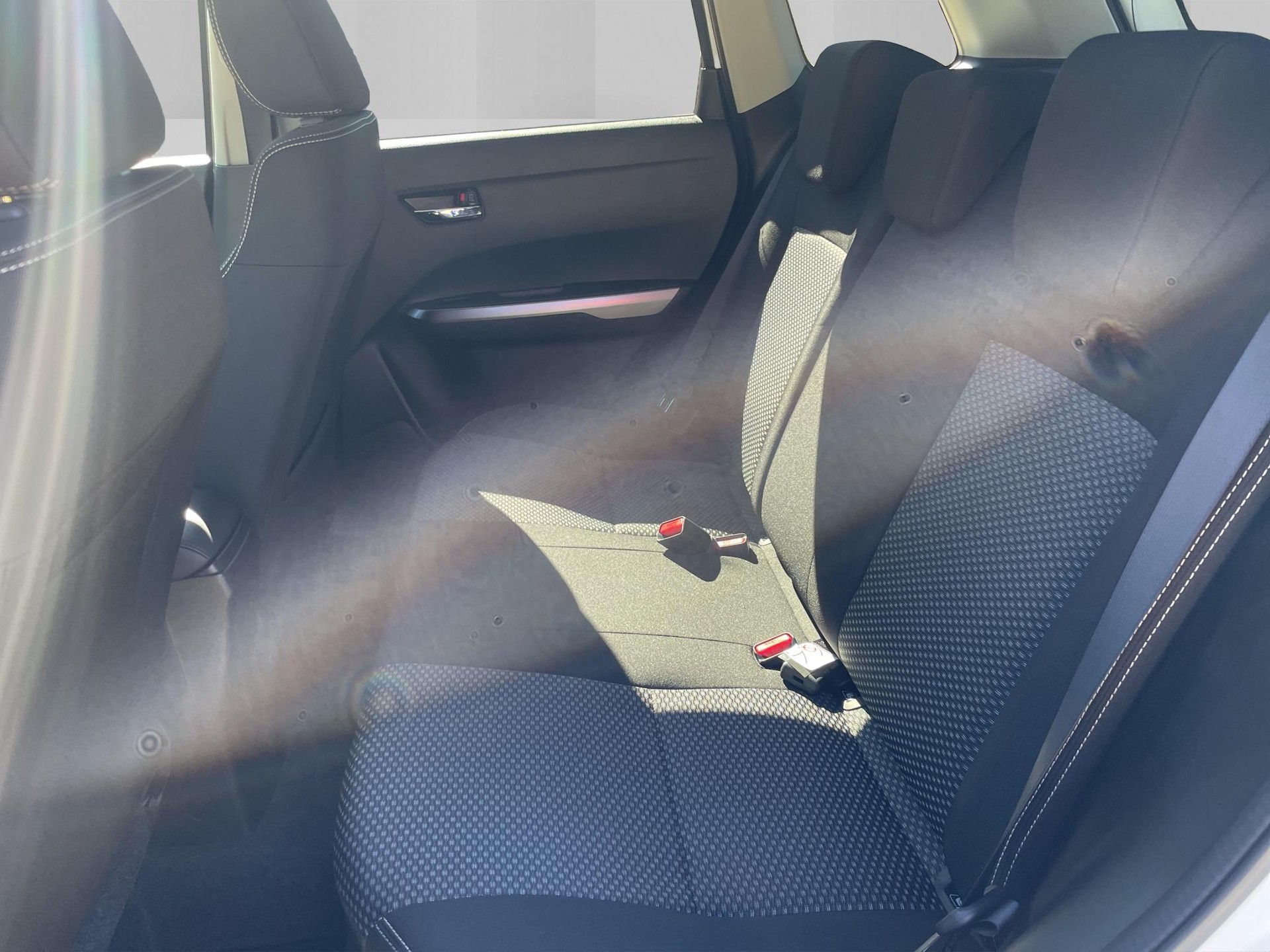 SUZUKI Vitara 1.4 T Piz Sulai Hybrid 4x4-image-6