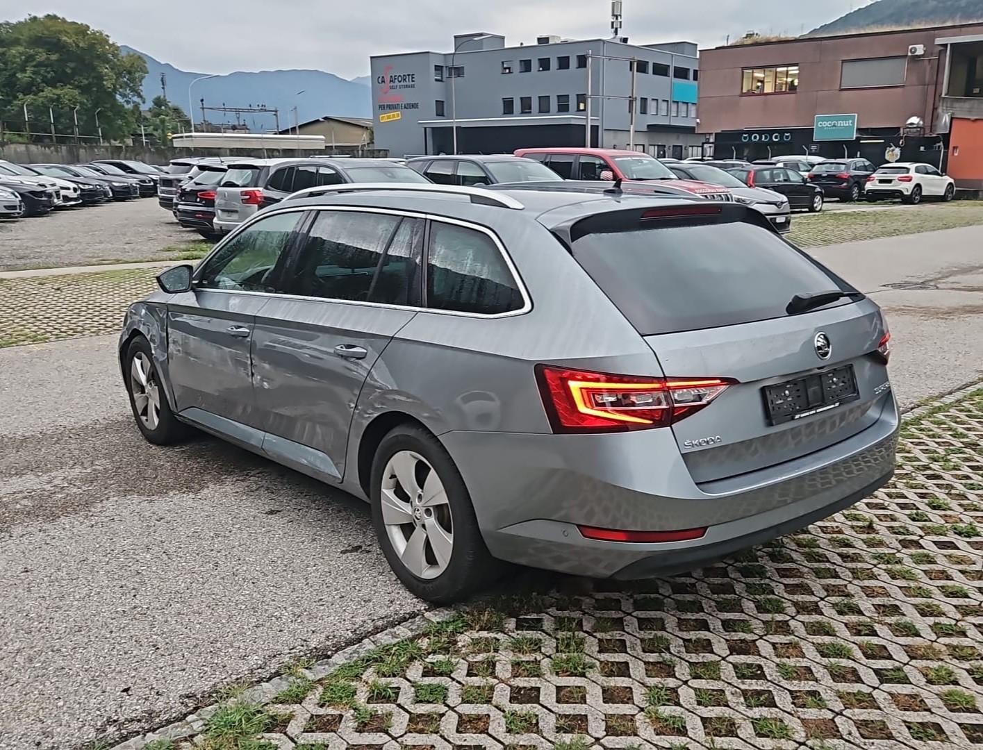 SKODA Superb Combi 2.0 TSI SportLine+ DSG-image-3
