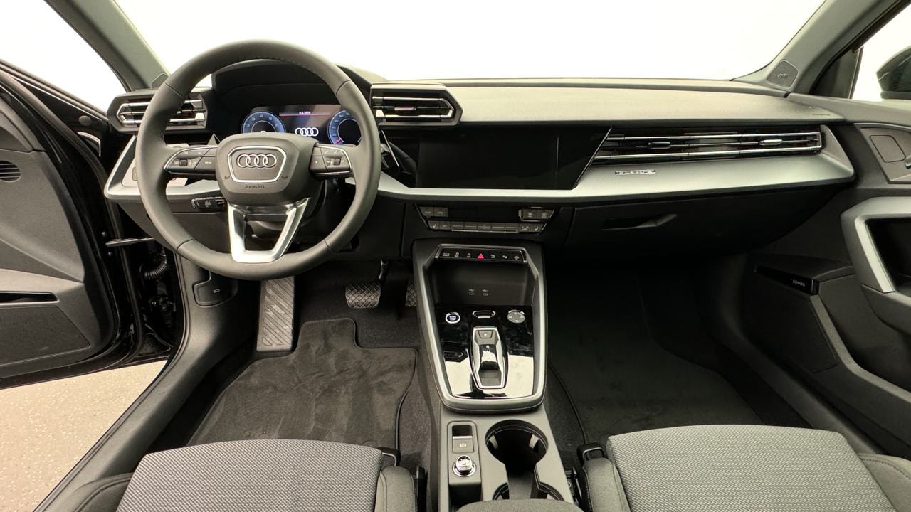 AUDI A3 Sportback TFSI 150 kW quattro S line S tronic-image-5