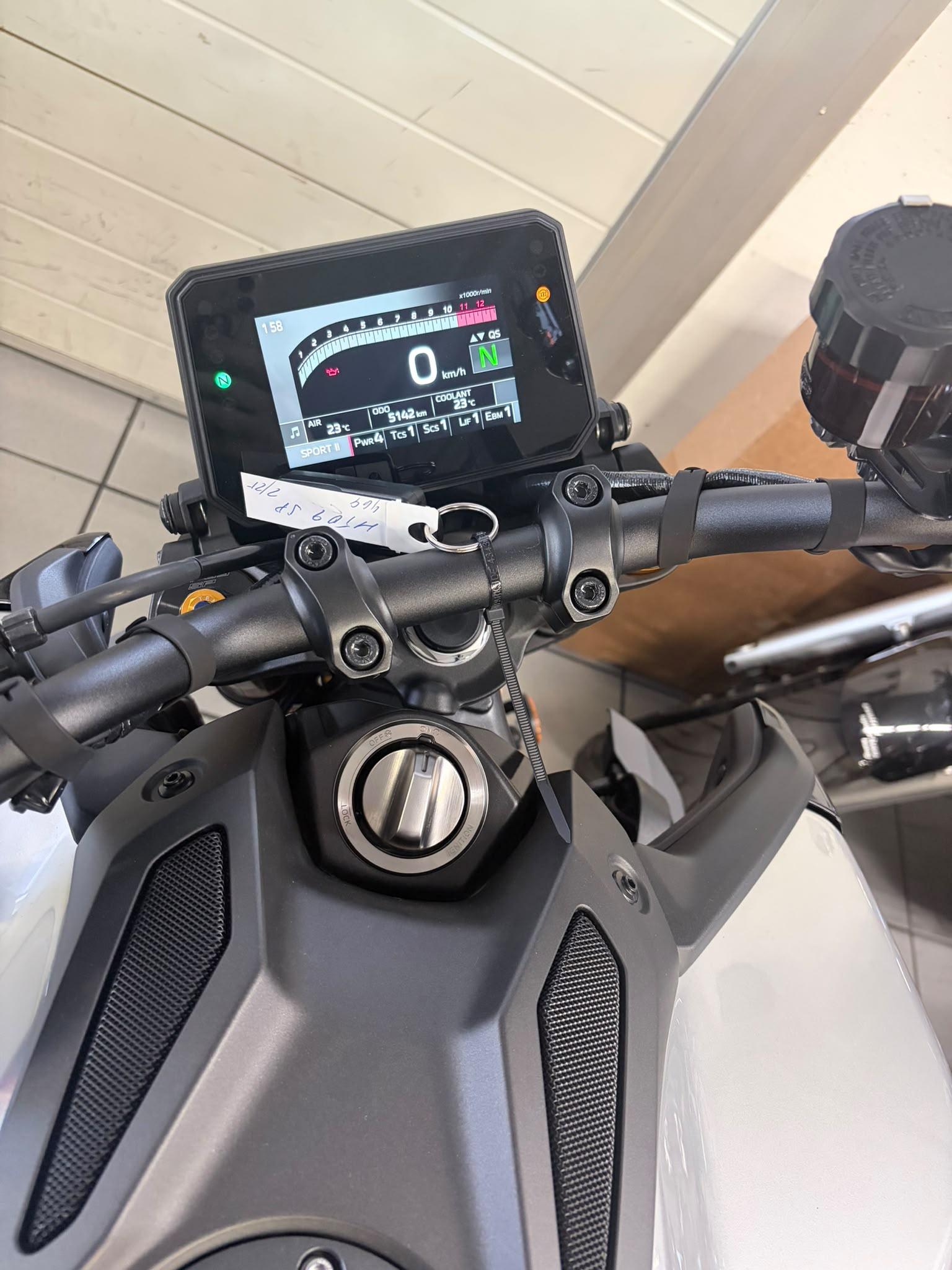 YAMAHA MT-09 SP-showroom-element-2