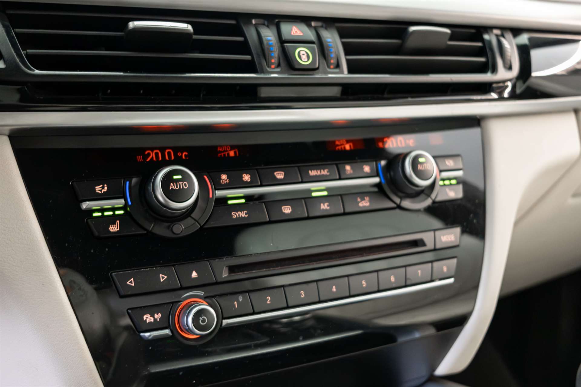 BMW X5 xDrive 40d Steptronic M-Paket-image-19