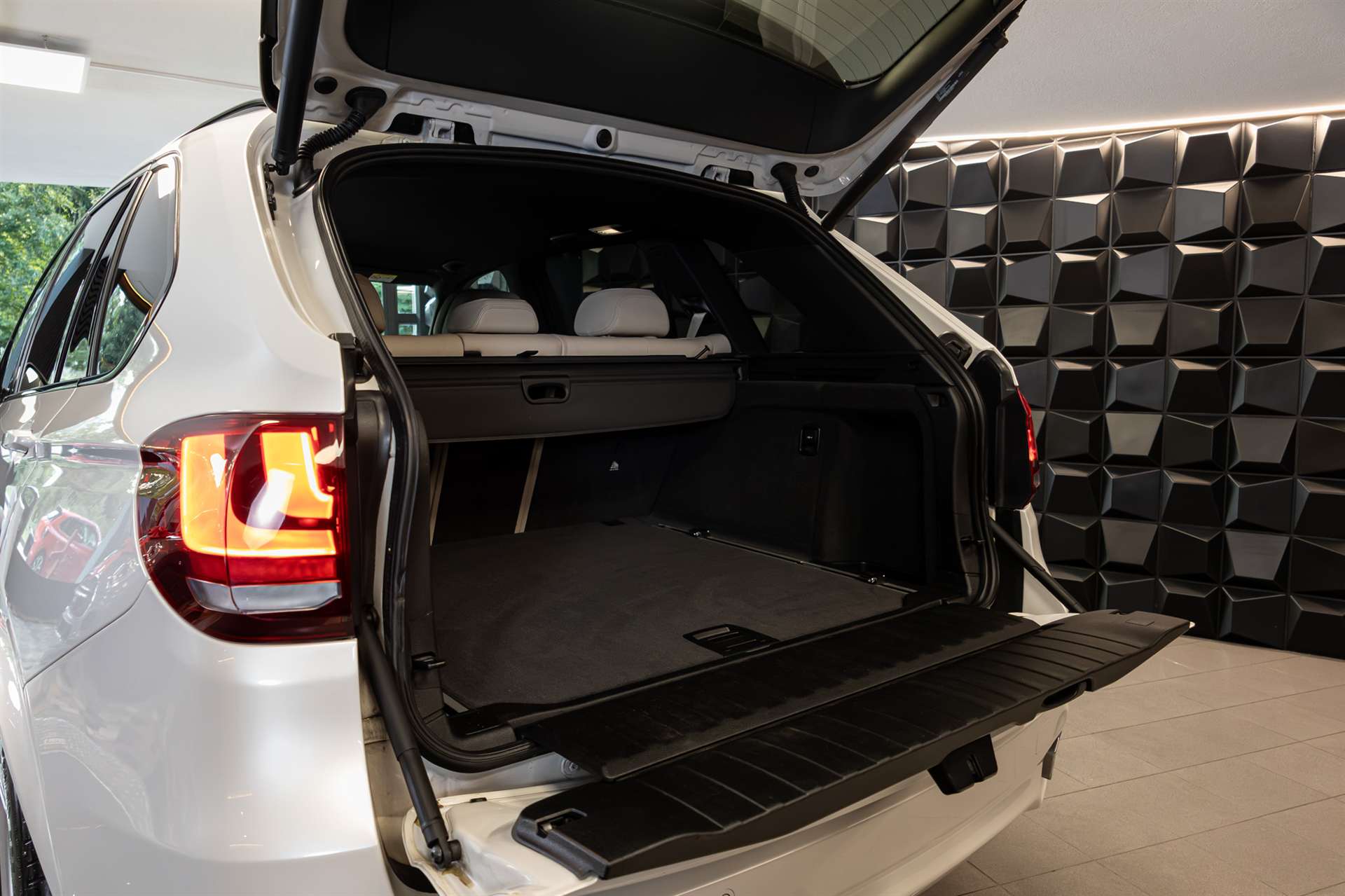 BMW X5 xDrive 40d Steptronic M-Paket-image-24