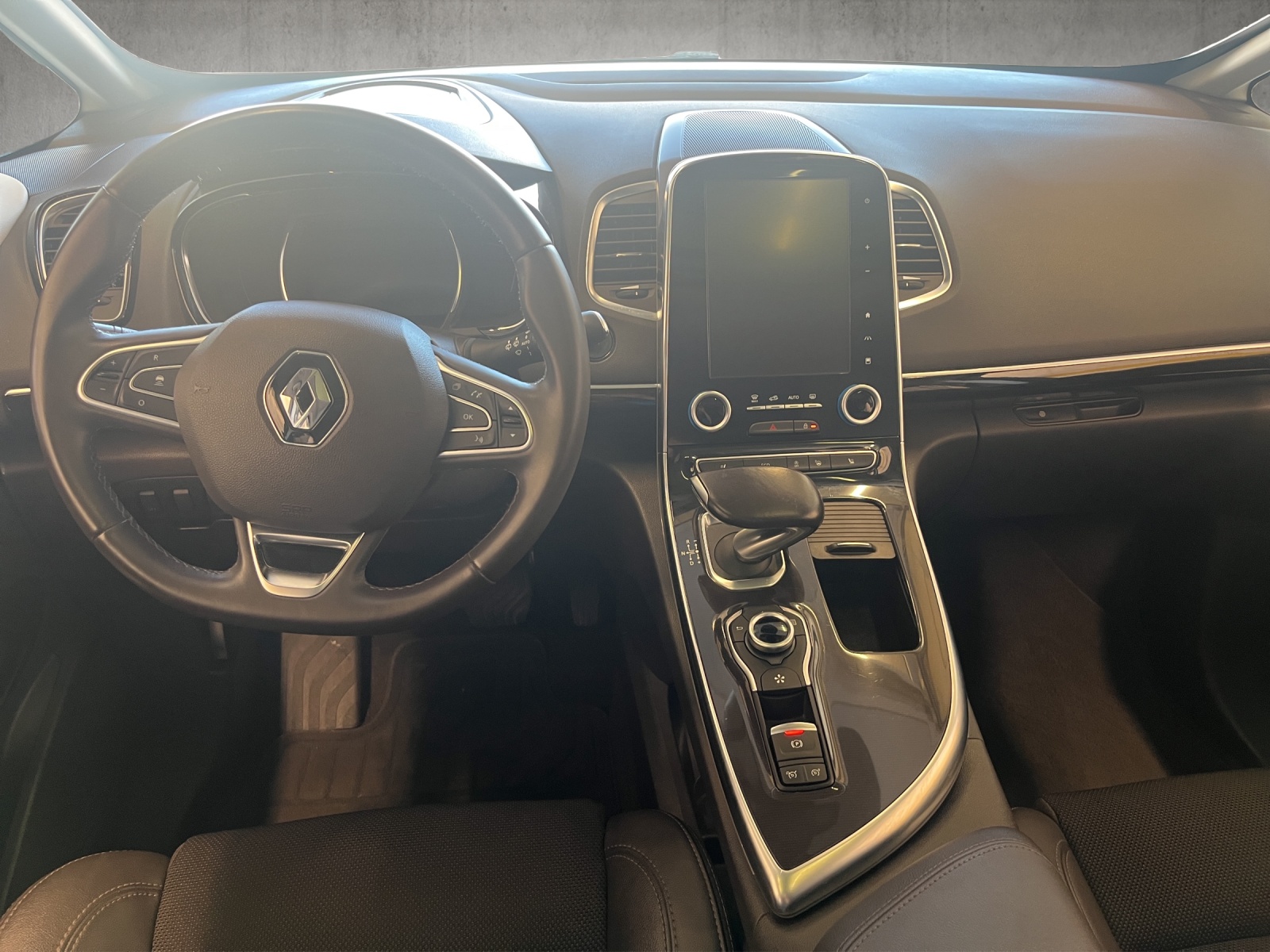 RENAULT Espace 1.6 TCe Intens EDC-image-9