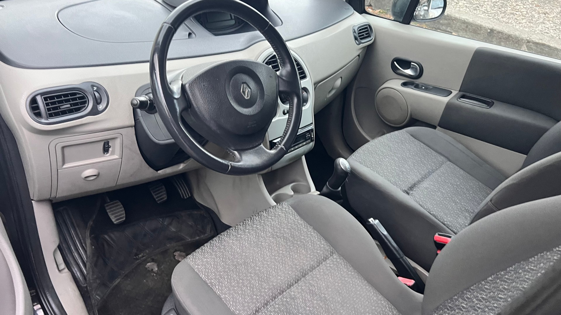 RENAULT Modus 1.6 16V Dynamique Luxe-image-5