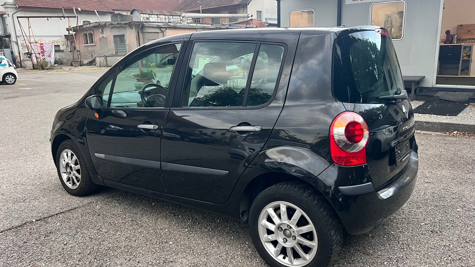 RENAULT Modus 1.6 16V Dynamique Luxe-image-4
