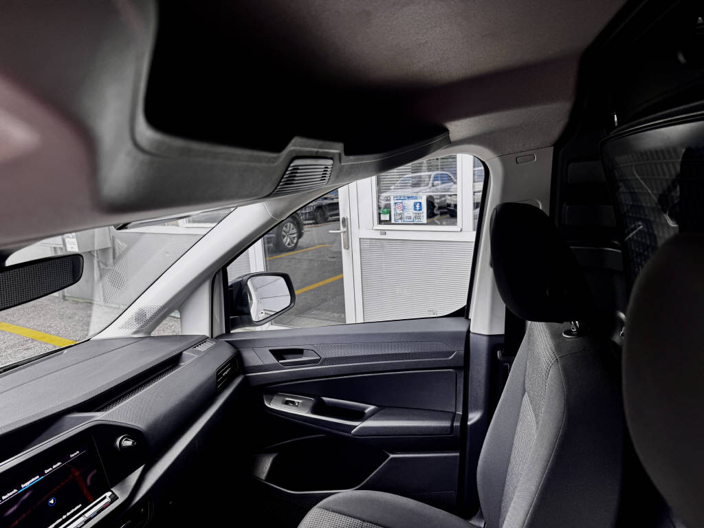 VW Caddy fourg. 2.0 TDI 122 BlueMT 4m-image-12