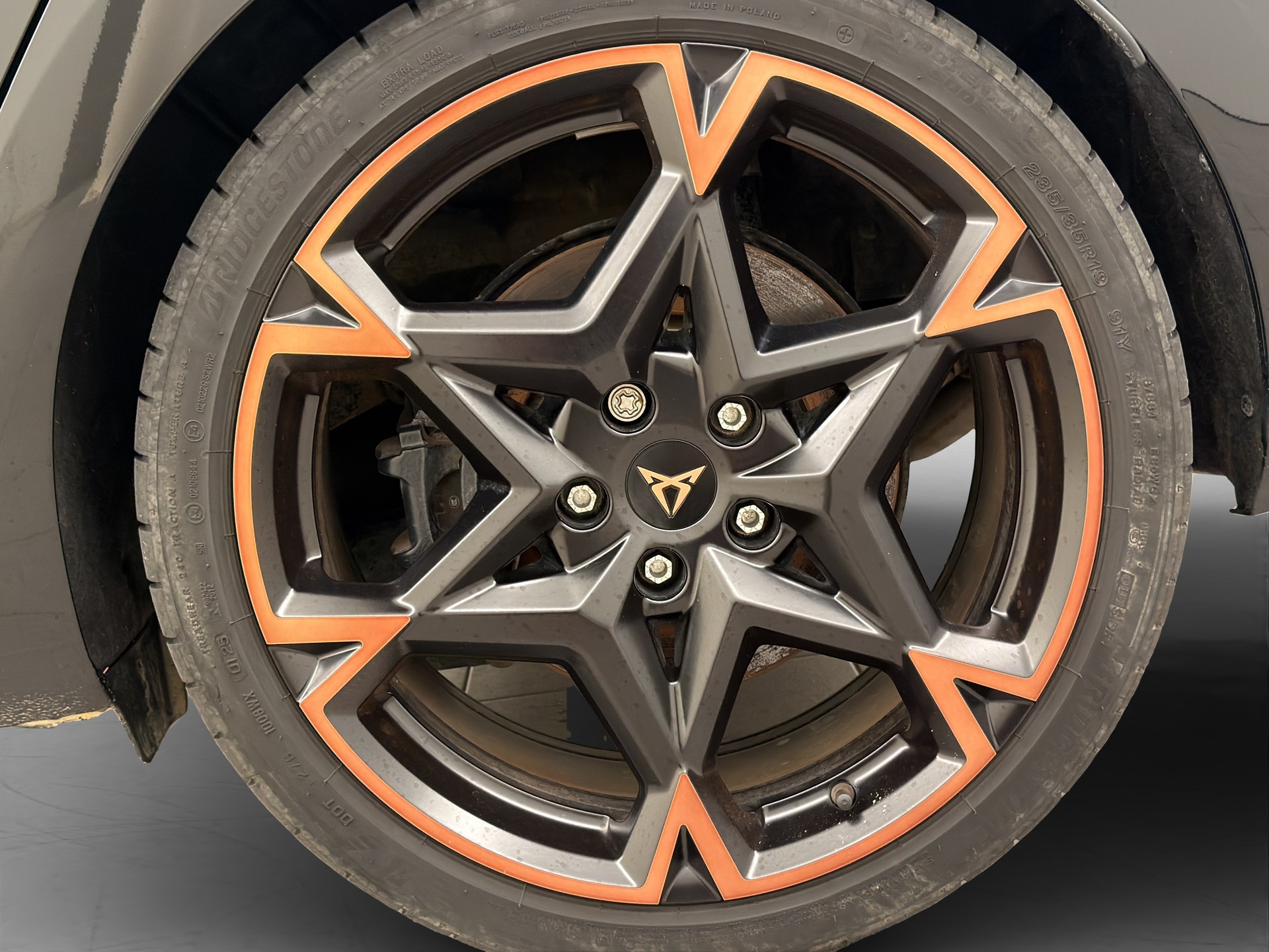 CUPRA Leon ST 2.0 TSI 333 VZ 4Drive-image-9
