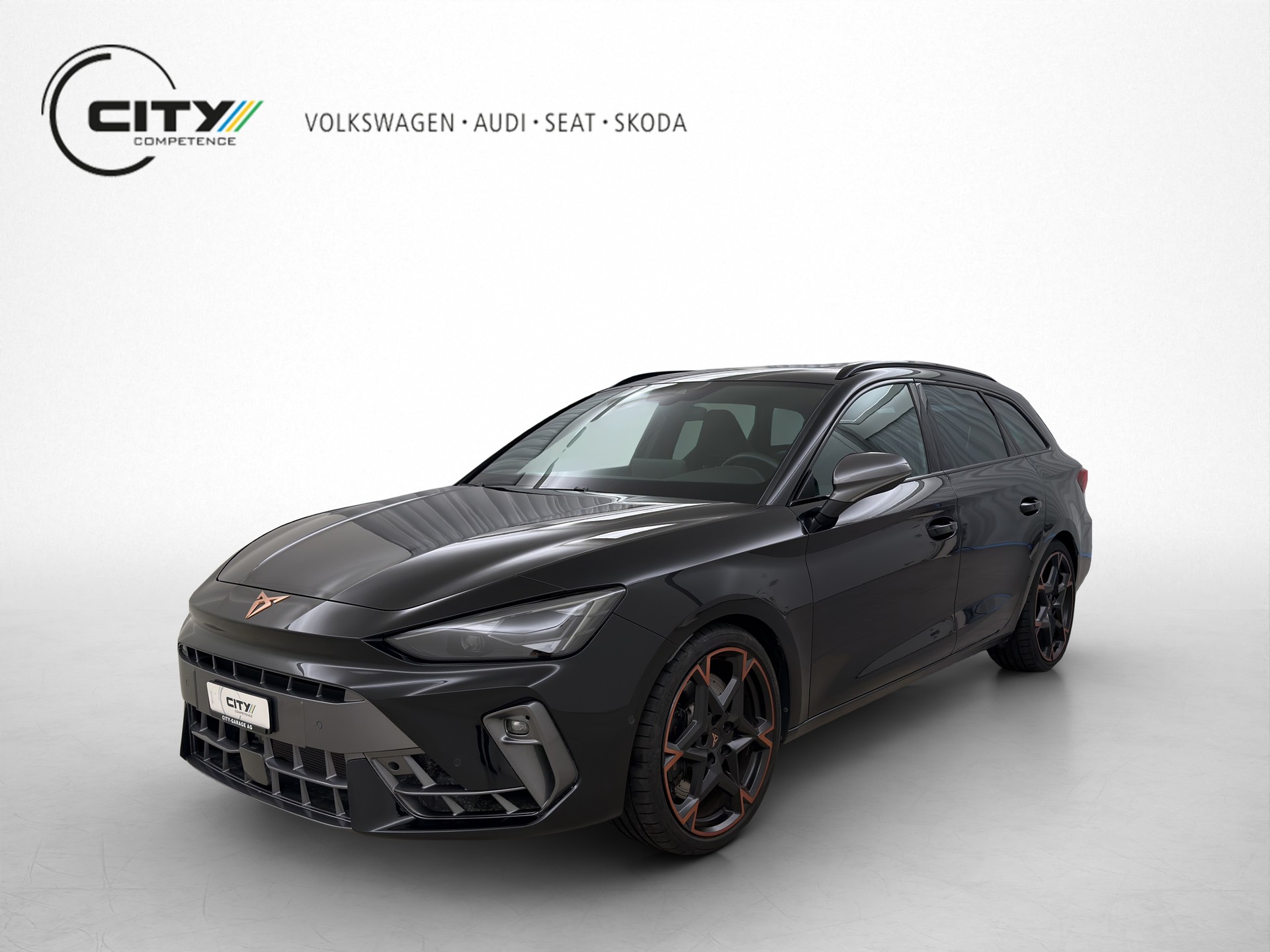 CUPRA Leon ST 2.0 TSI 333 VZ 4Drive-image-1
