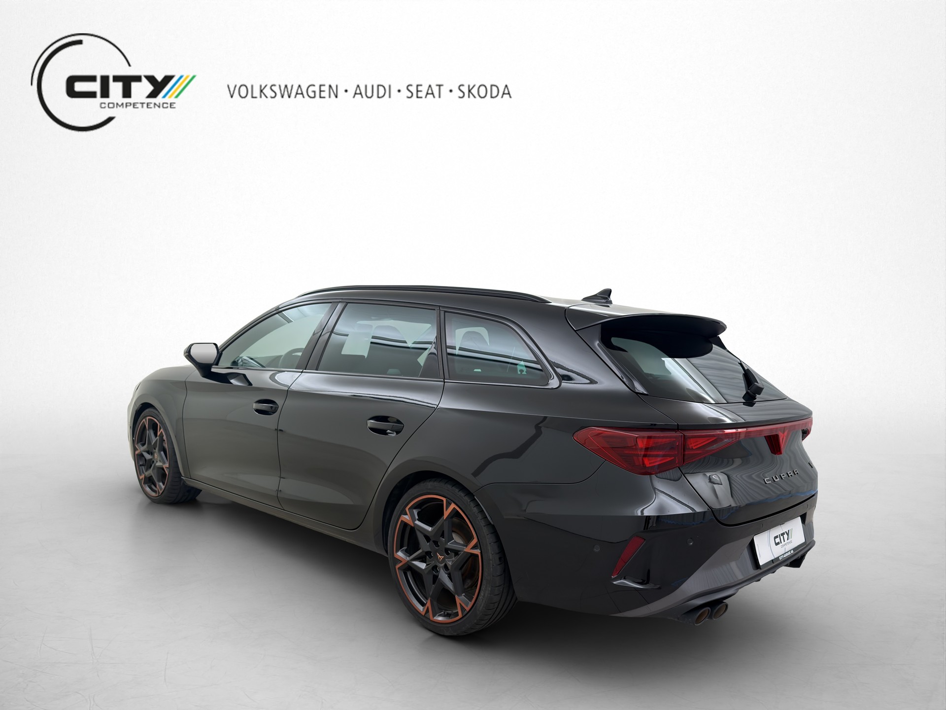CUPRA Leon ST 2.0 TSI 333 VZ 4Drive-image-3