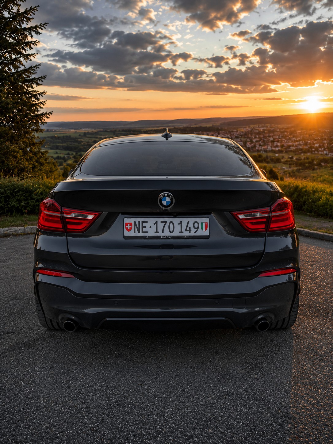 BMW M40i-image-2