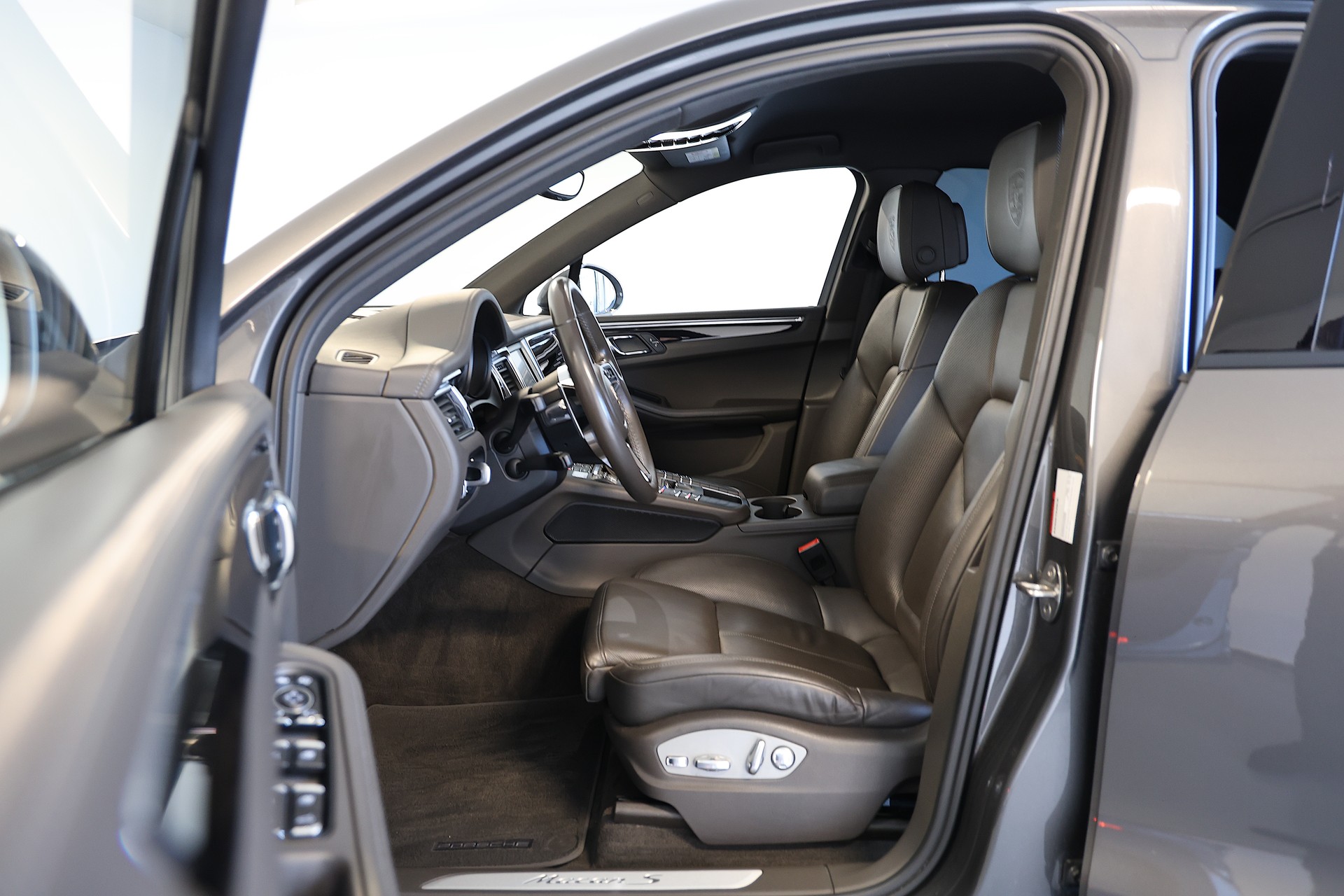 PORSCHE Macan 3.0 V6 S-image-9