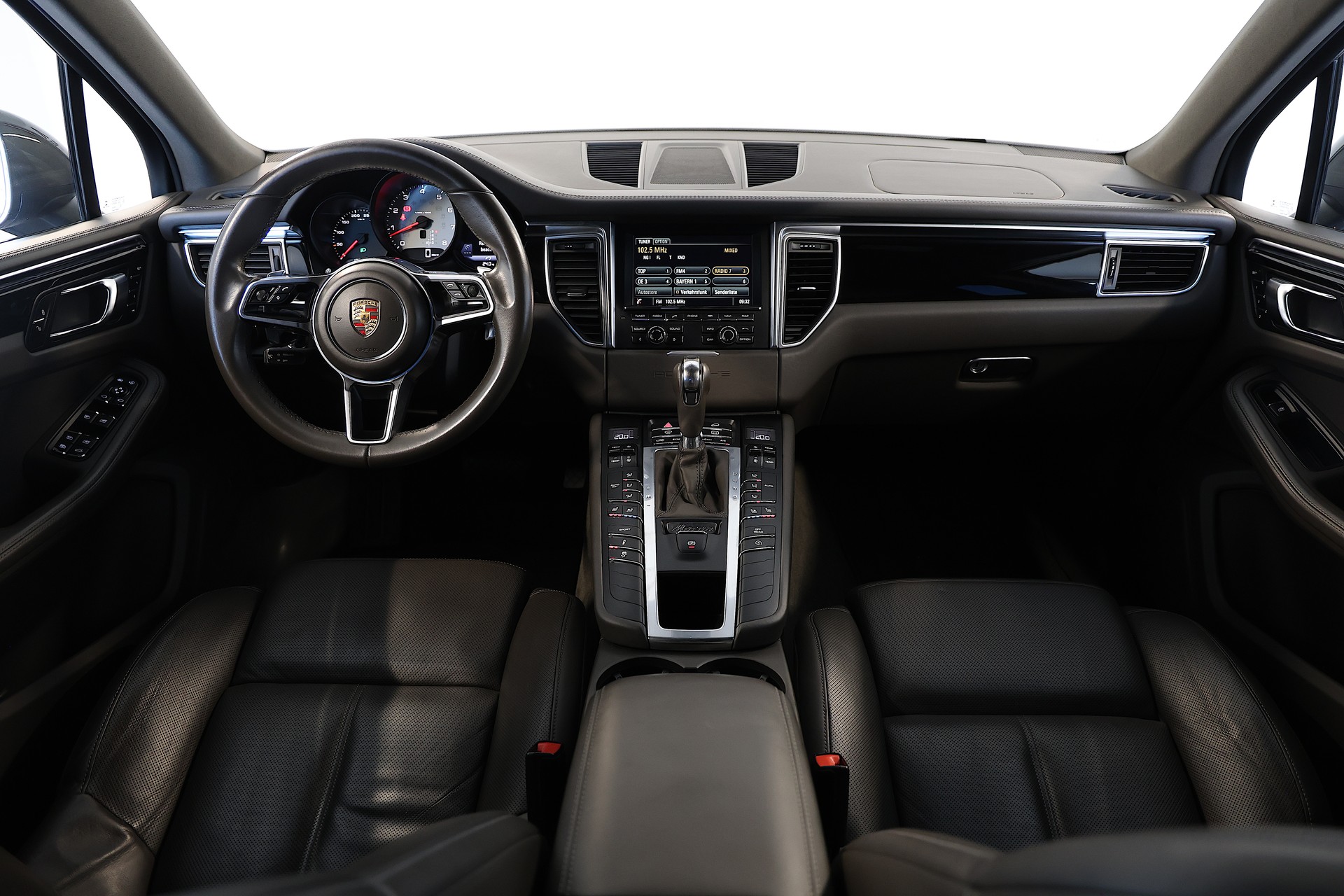 PORSCHE Macan 3.0 V6 S-image-8